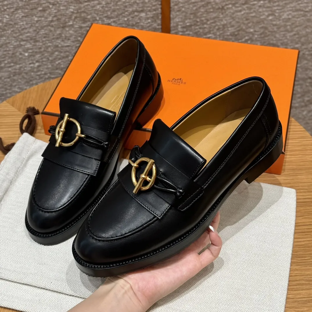 HERMES Женские лоферы Impact