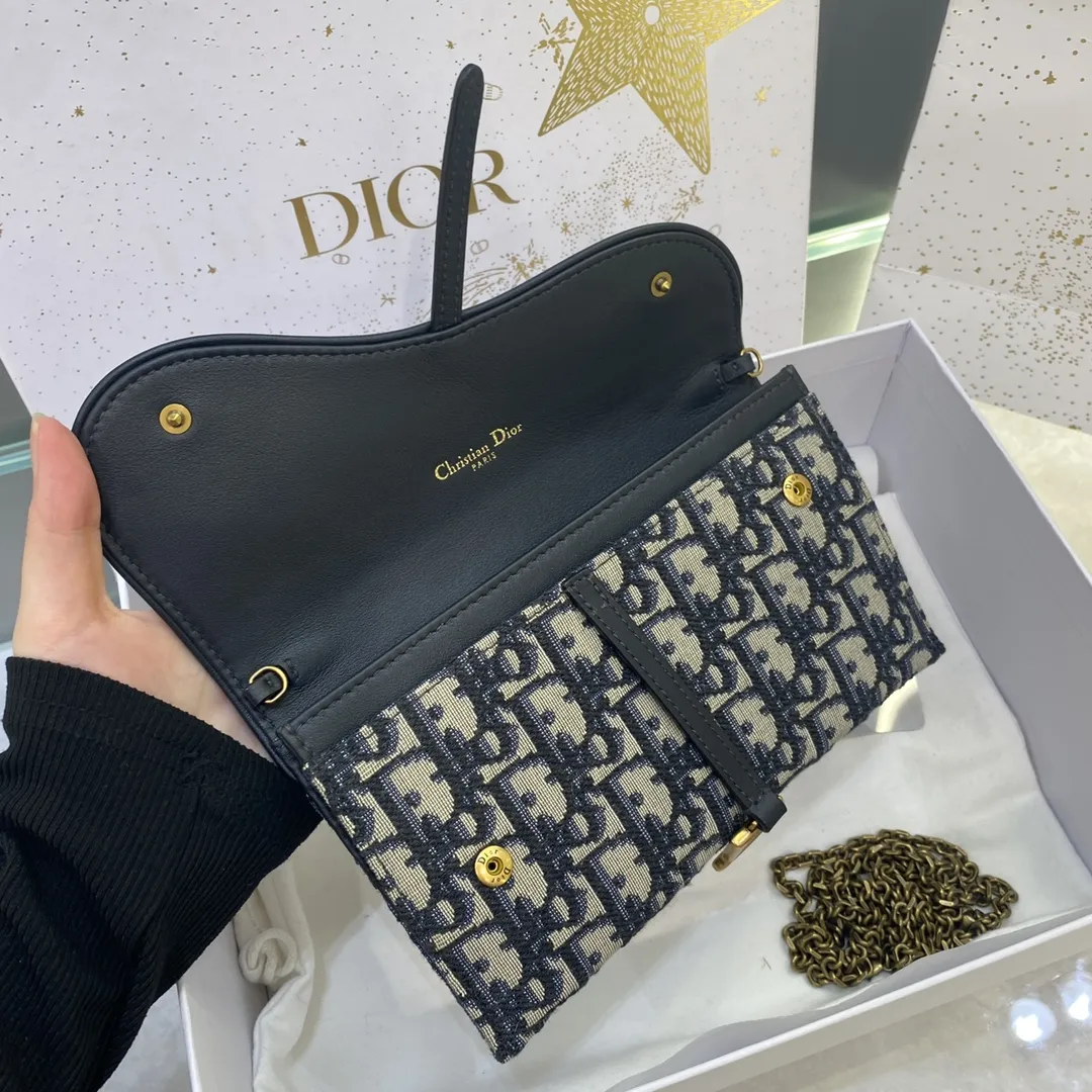 CHRISTIAN DIOR Женская сумка Saddle Oblique CHRISTIAN DIOR Женская сумка Saddle Oblique