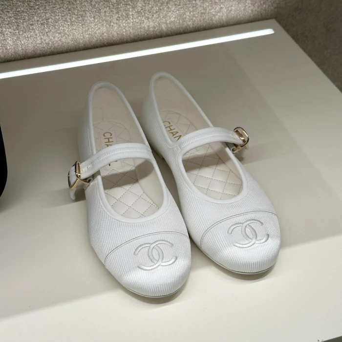 CHANEL Балетки из овечьей кожи