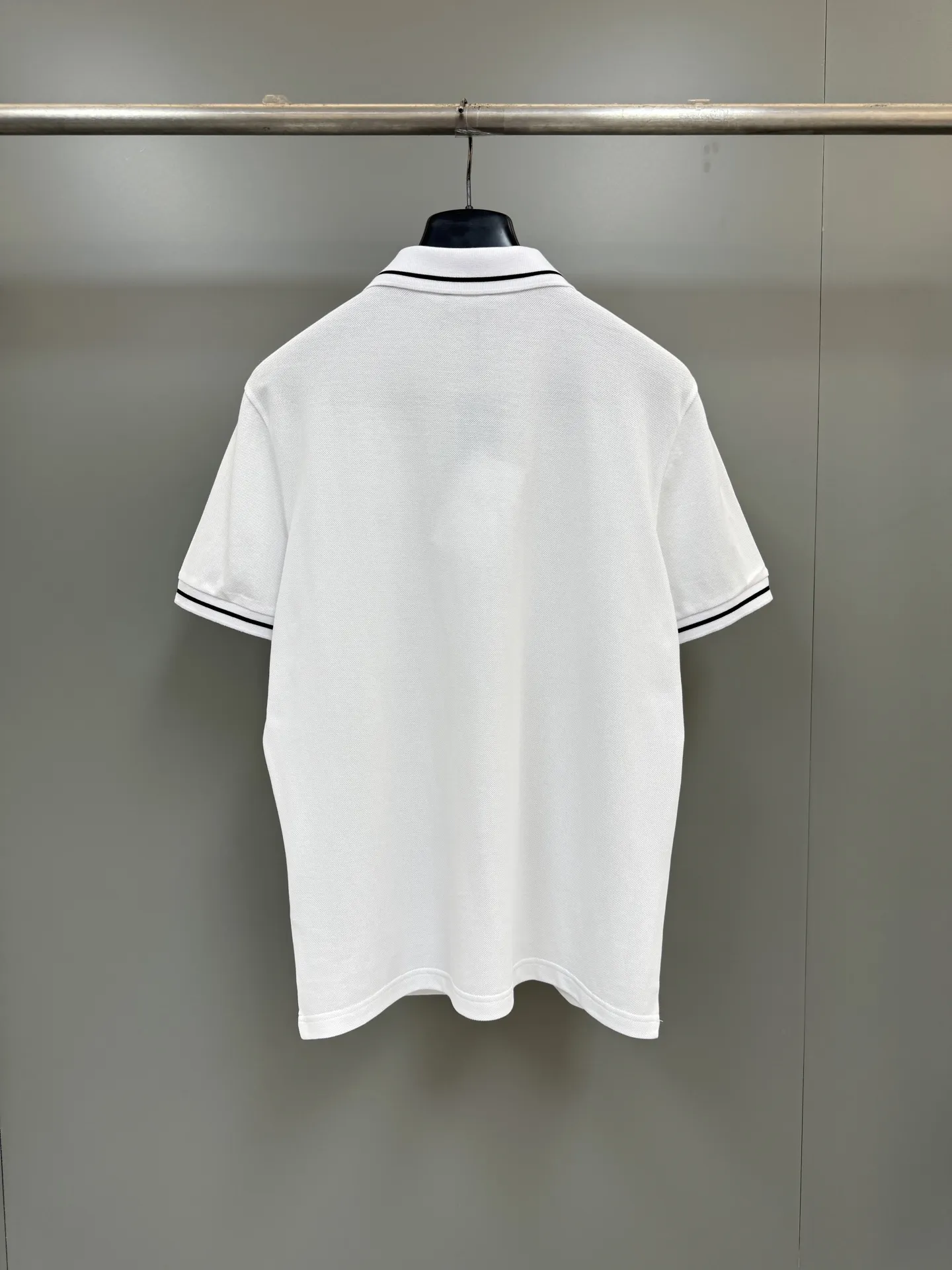 CHRISTIAN DIOR Мужская футболка CHRISTIAN DIOR Мужская футболка