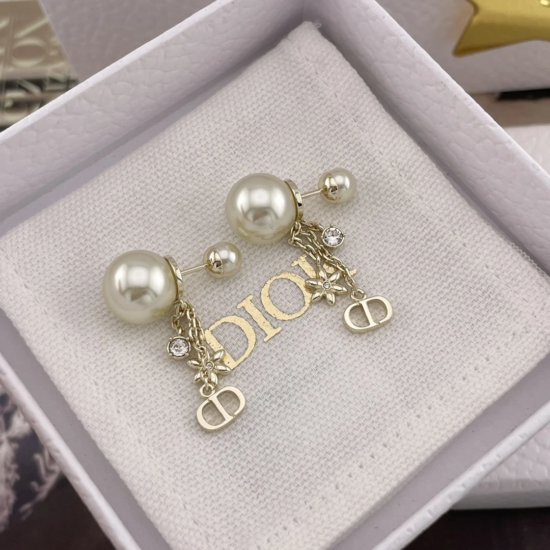CHRISTIAN DIOR Женские серьги CHRISTIAN DIOR Женские серьги