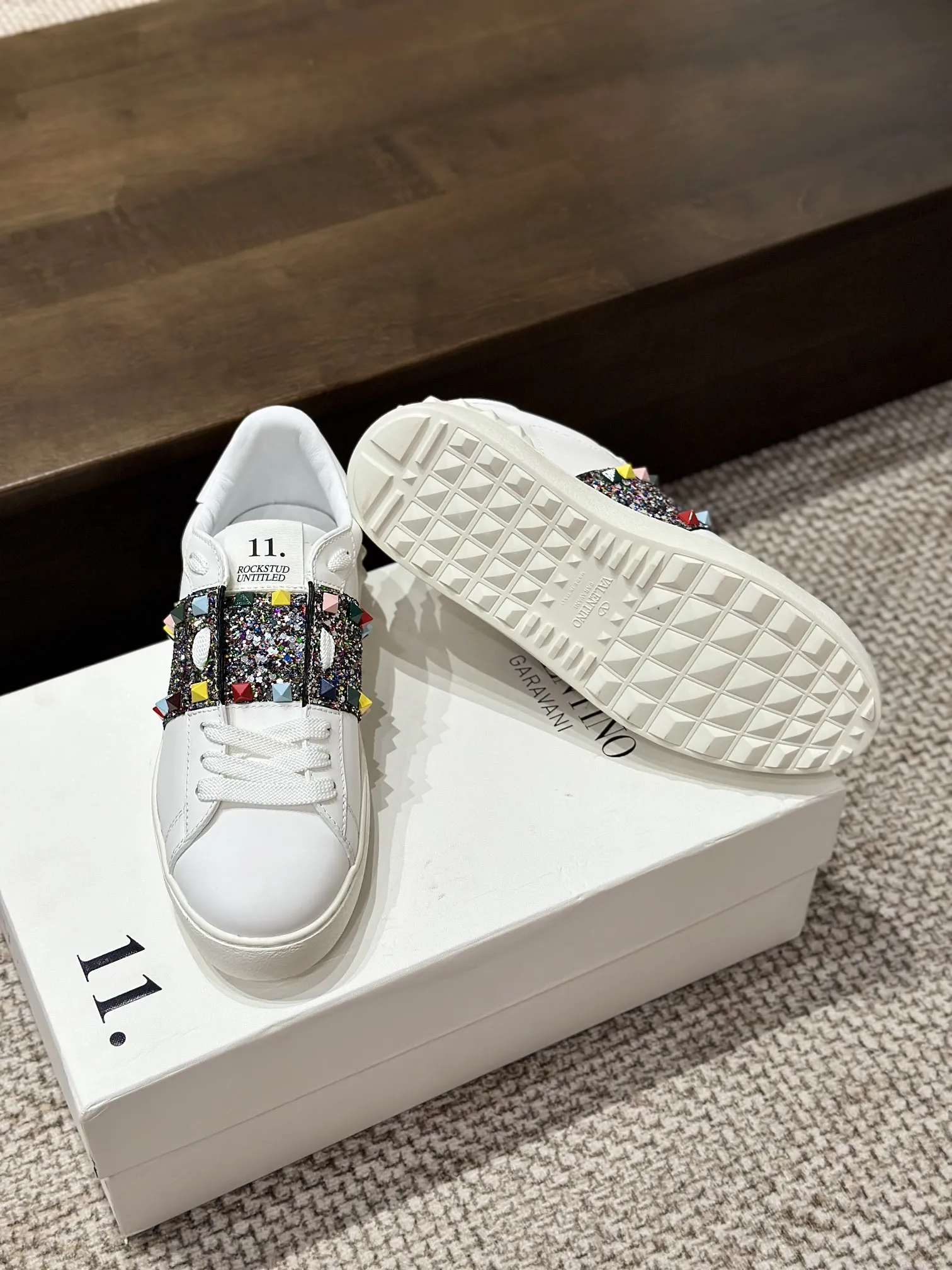 VALENTINO Кроссовки Garavani Open с пайетками VALENTINO Кроссовки Garavani Open с пайетками