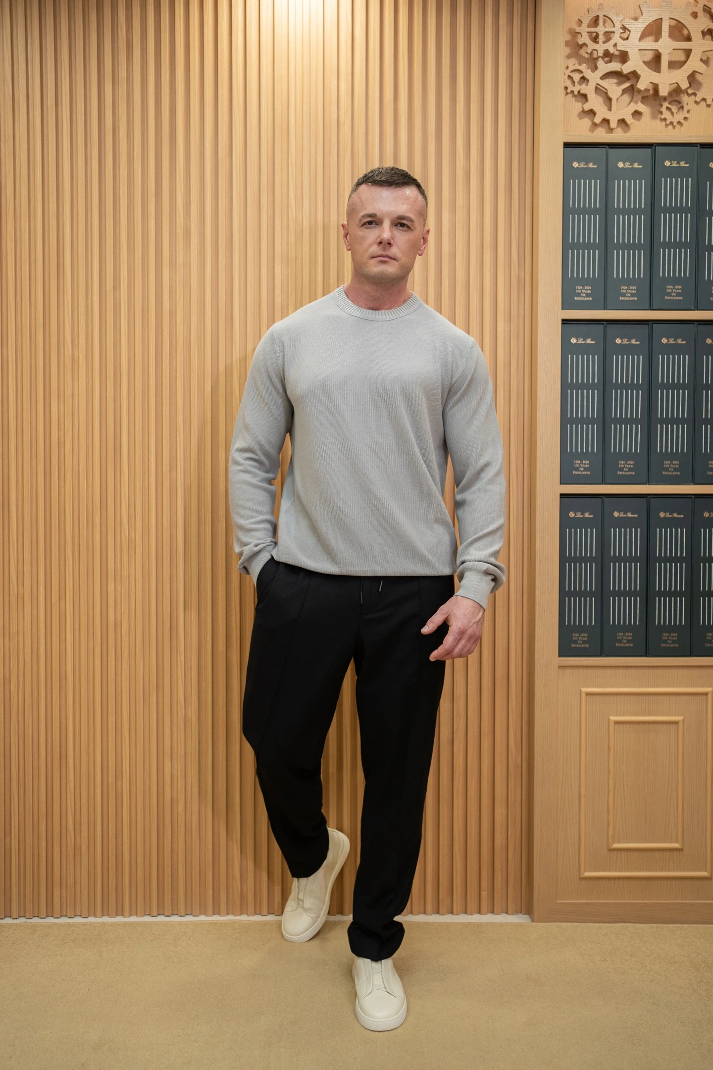 ERMENEGILDO ZEGNA Мужской свитер из кашемира с круглым воротом