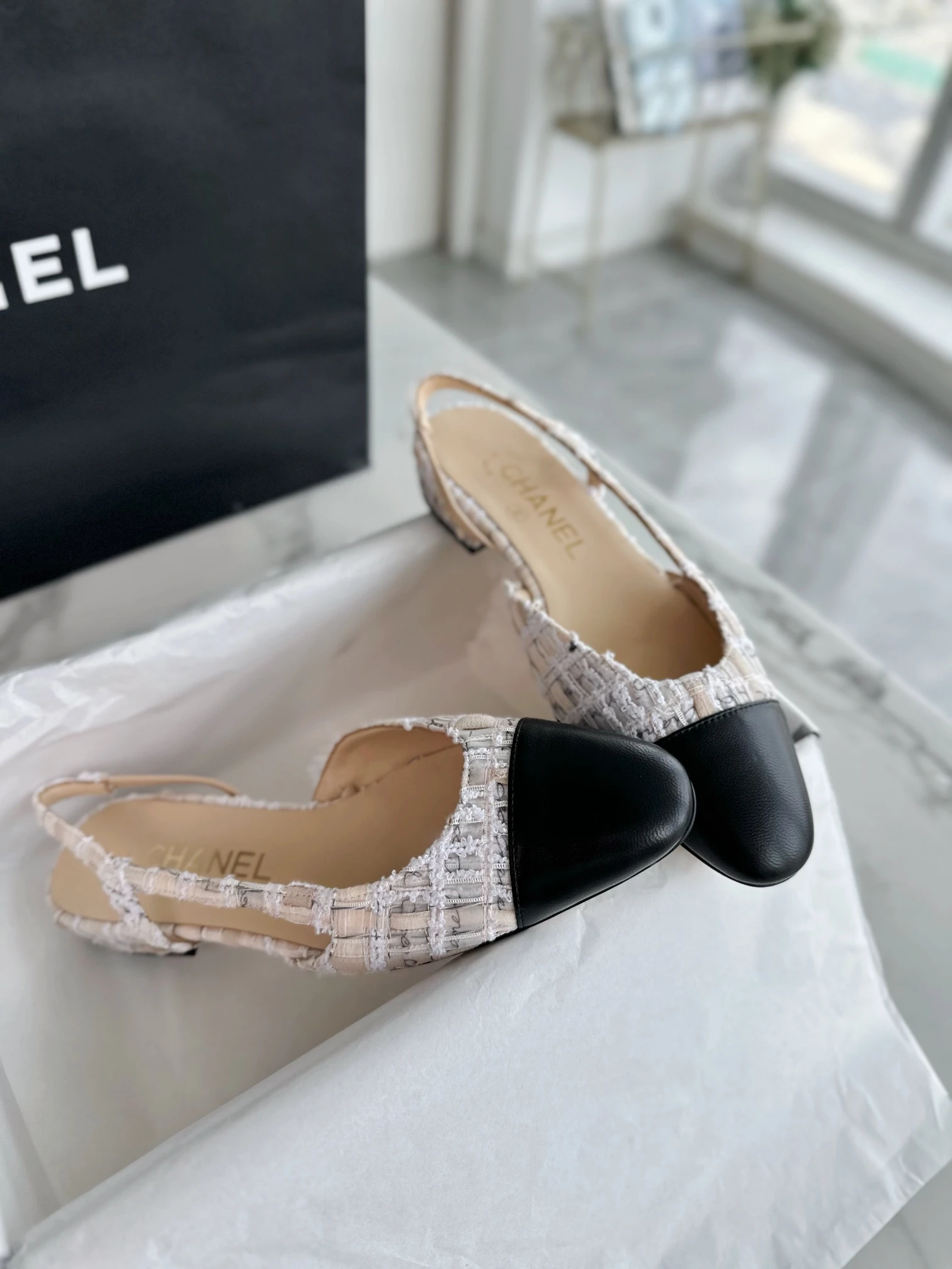 CHANEL Женские туфли слингбэки из твида