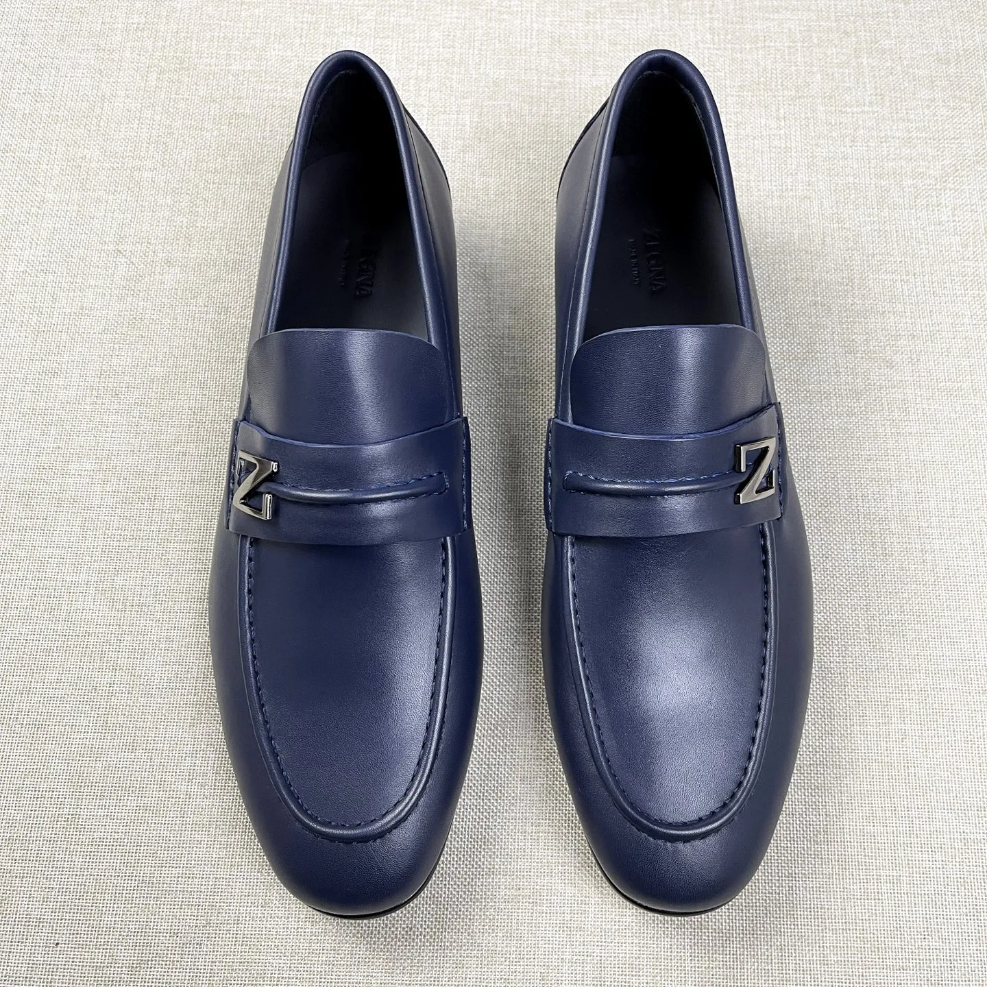 ERMENEGILDO ZEGNA Мужские лоферы телячья кожа в классических цветах ERMENEGILDO ZEGNA Мужские лоферы телячья кожа в классических цветах