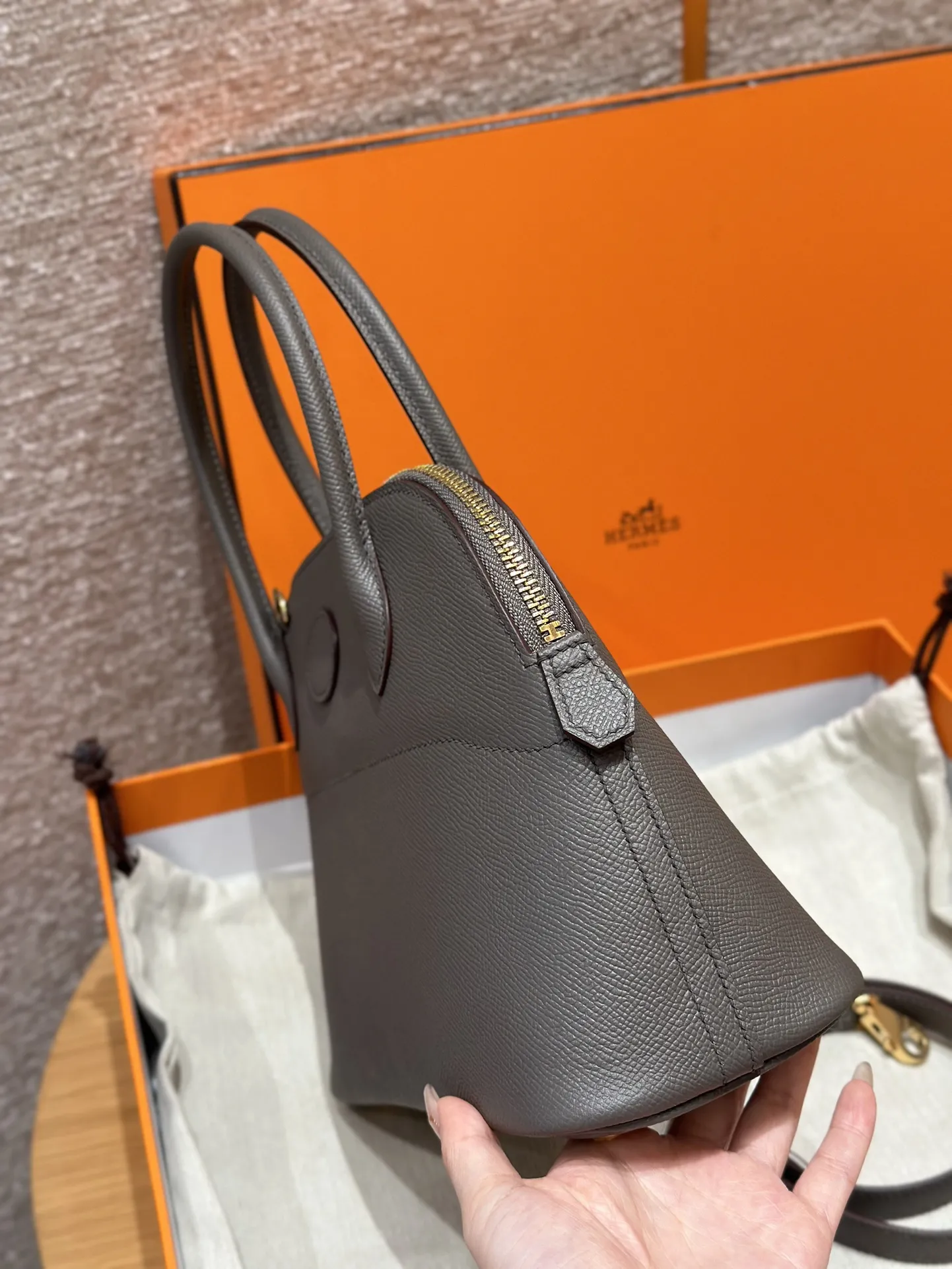 HERMES Женская сумка Bolide 27 см 8F Epsom HERMES Женская сумка Bolide 27 см 8F Epsom