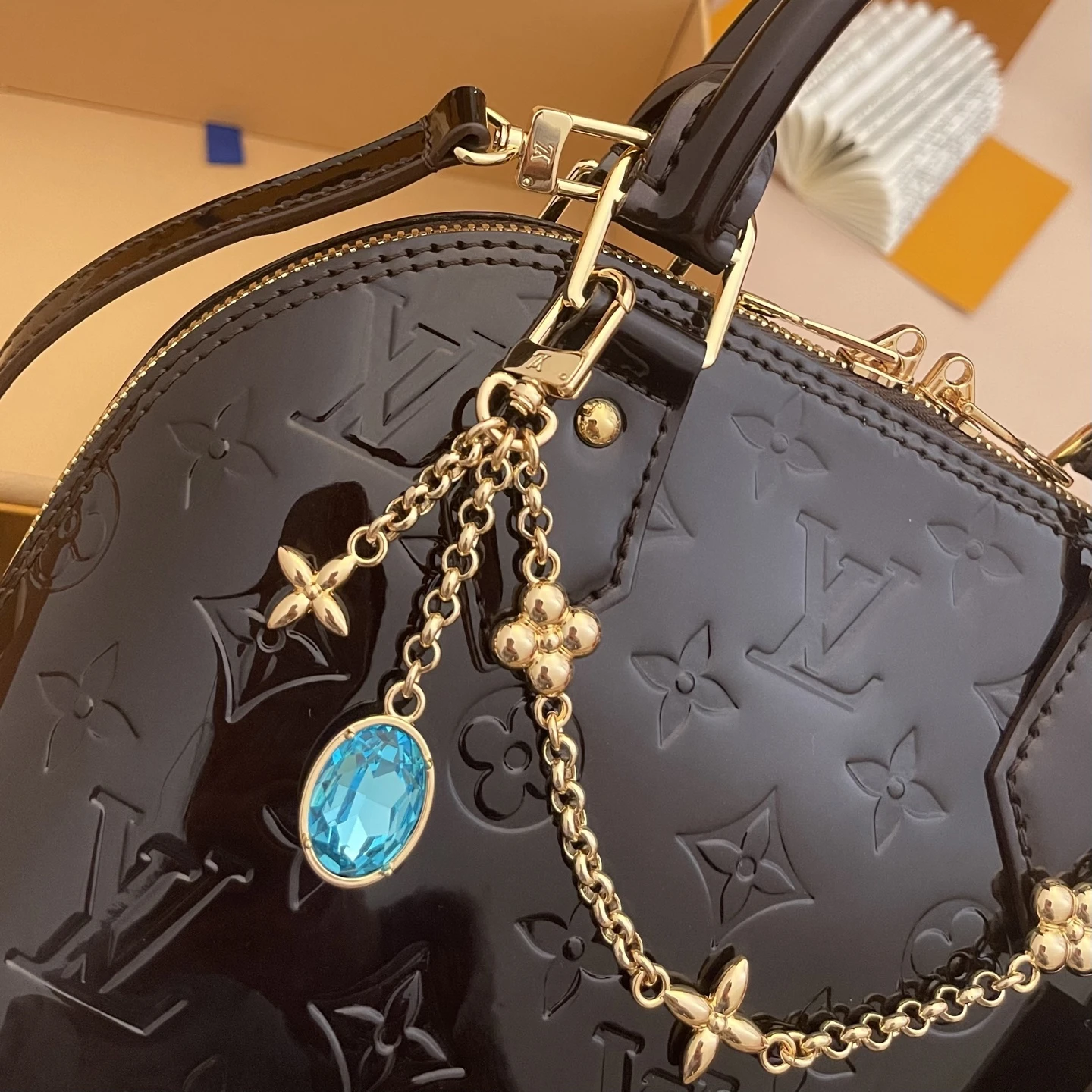 LOUIS VUITTON Женская сумка Alma M27172 LOUIS VUITTON Женская сумка Alma M27172