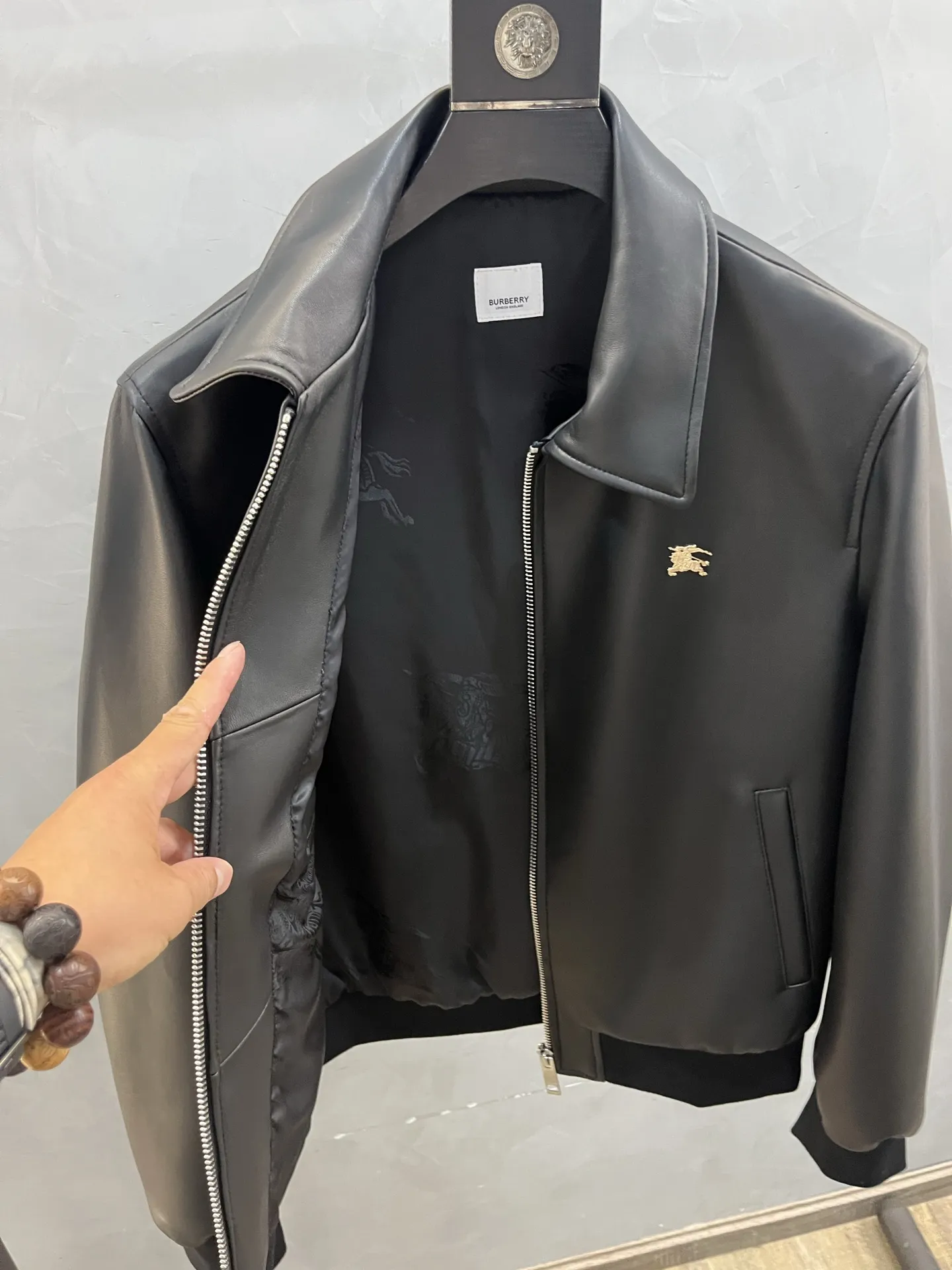 BURBERRY Мужская кожаная куртка BURBERRY Мужская кожаная куртка