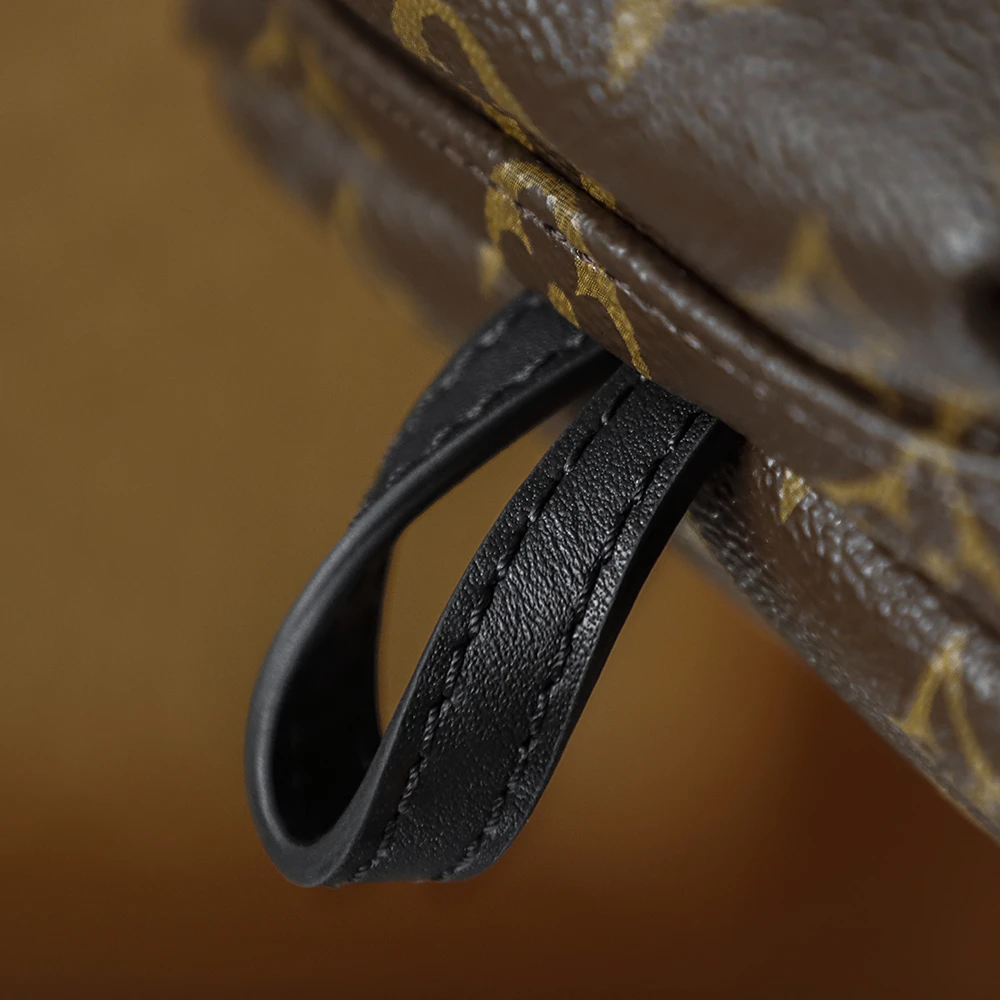 LOUIS VUITTON Женская Сумка рюкзак Palm Springs Mini M44873 LOUIS VUITTON Женская Сумка рюкзак Palm Springs Mini M44873