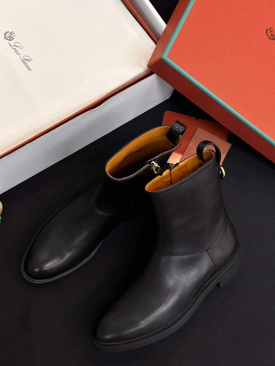 CHRISTIAN DIOR Женские сапоги из телячьей кожи CHRISTIAN DIOR Женские сапоги из телячьей кожи