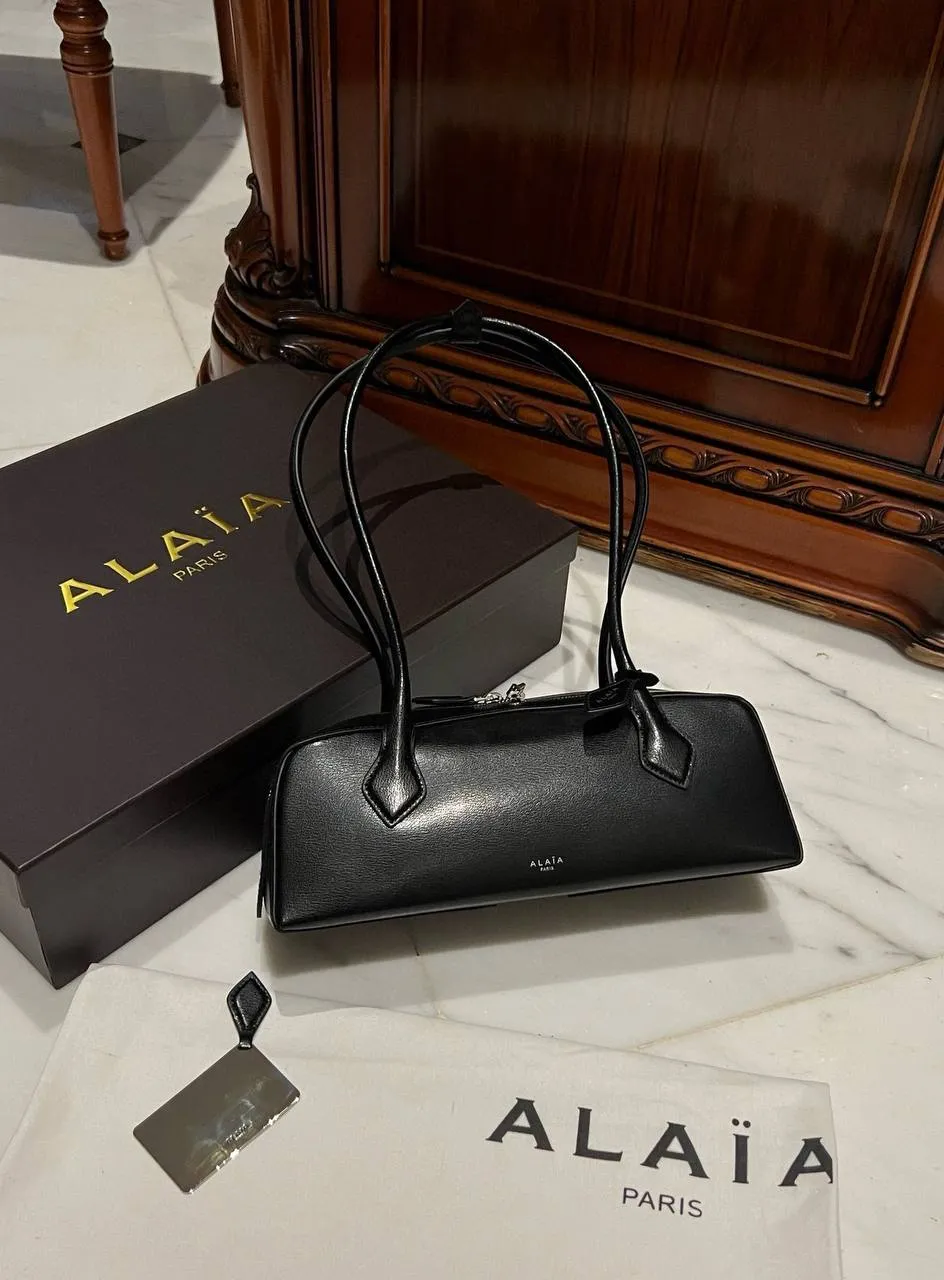 ALAIA Женская сумка Le Teckel Dachshund ALAIA Женская сумка Le Teckel Dachshund