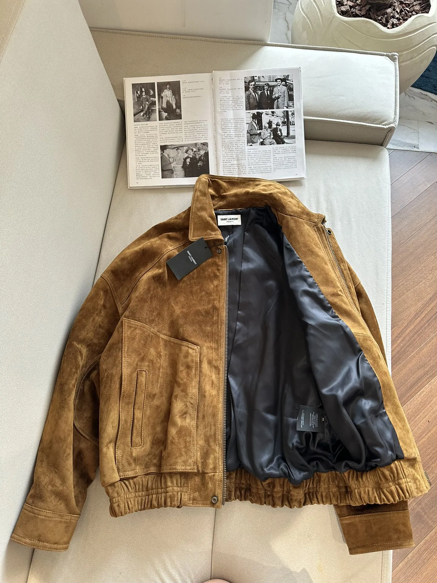 SAINT LAURENT Женская куртка из замши SAINT LAURENT Женская куртка из замши