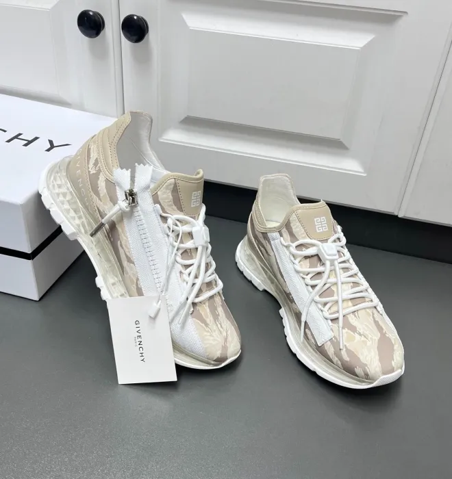 GIVENCHY Мужские кроссовки