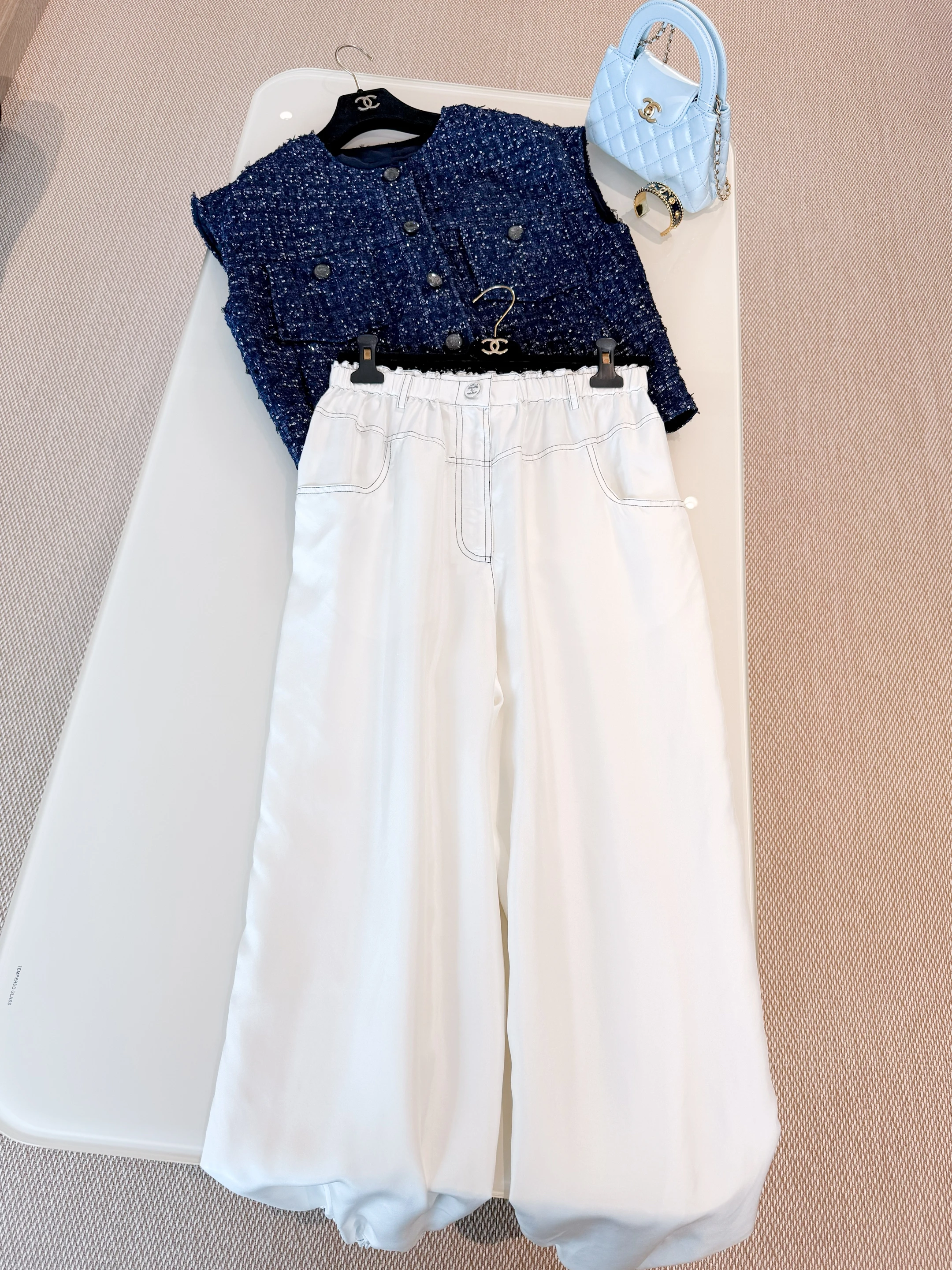 CHANEL Женские брюки CHANEL Женские брюки