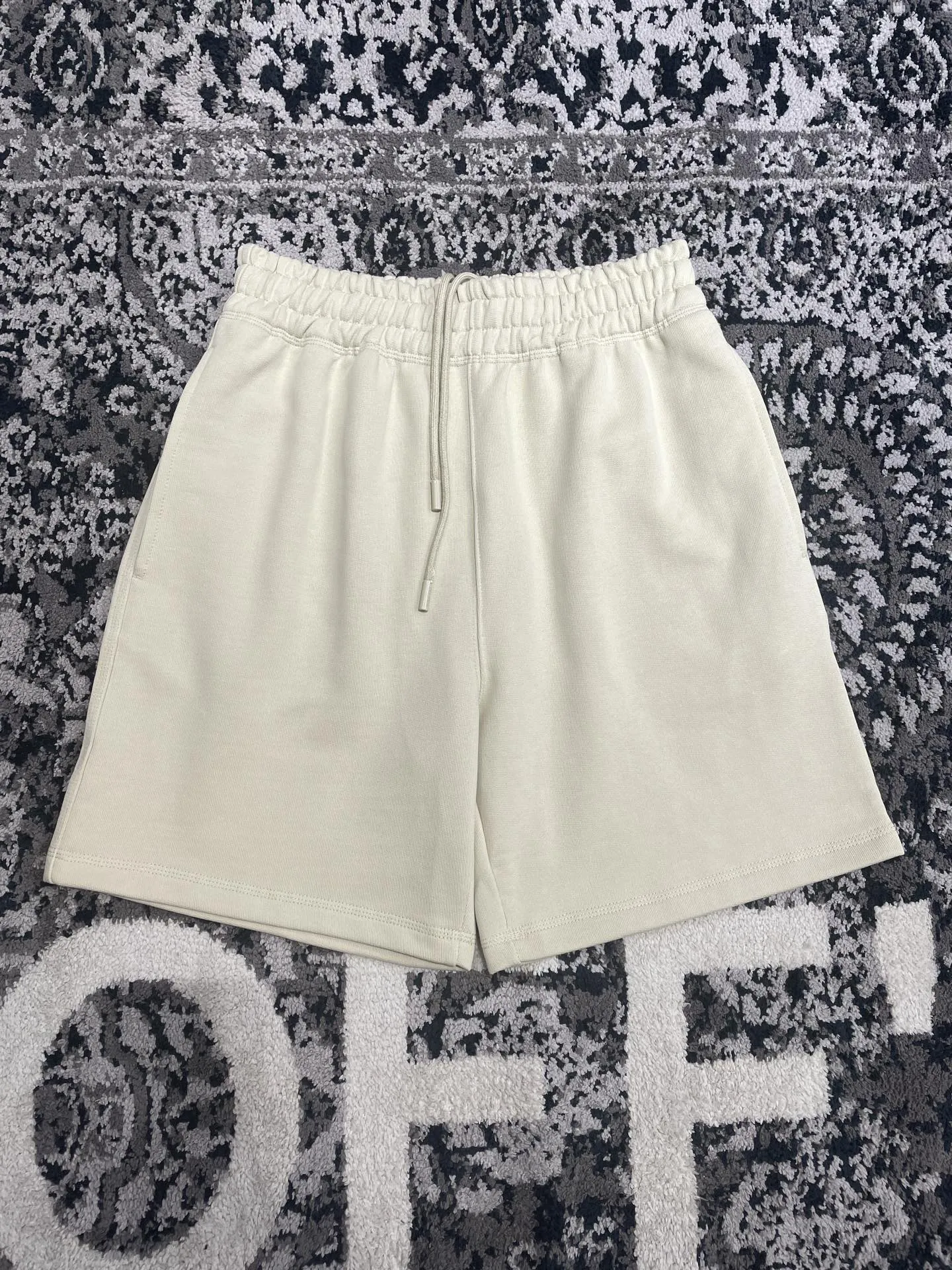 BURBERRY Мужские шорты стильные