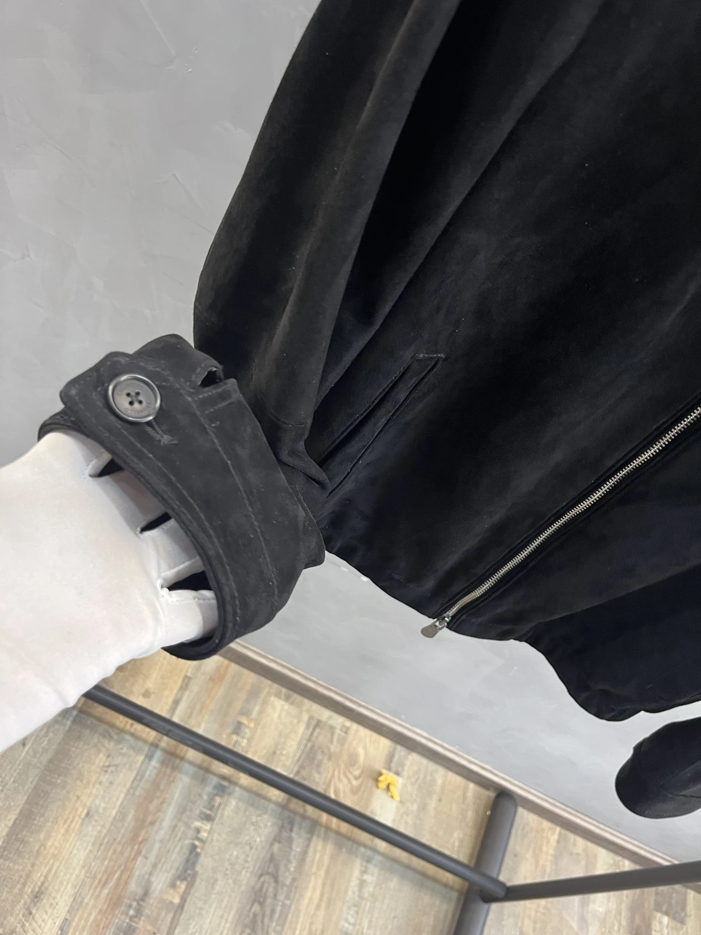 BRUNELLO CUCINELLI Мужская куртка из замши BRUNELLO CUCINELLI Мужская куртка из замши