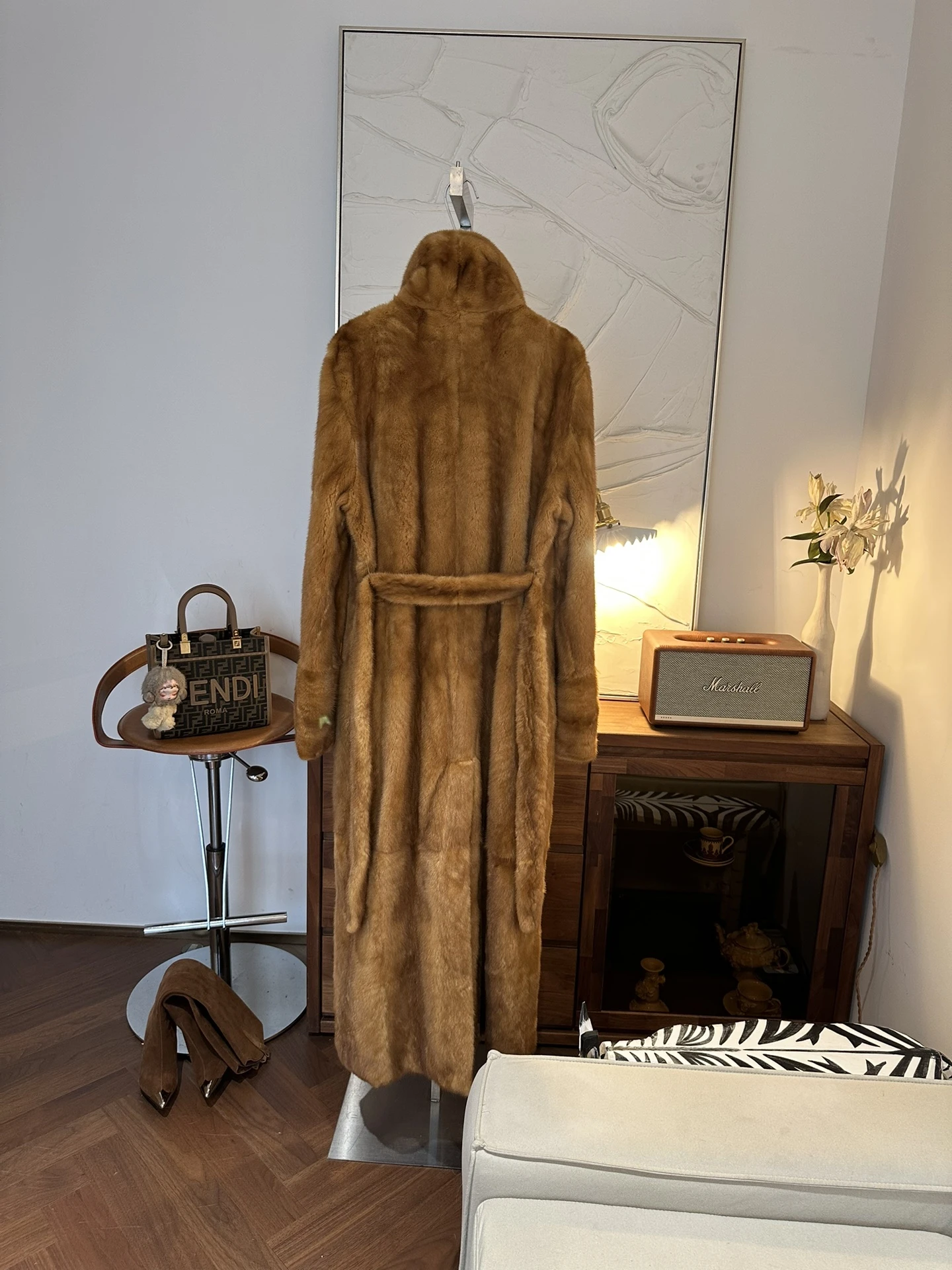 FENDI Женская шуба из норки FENDI Женская шуба из норки