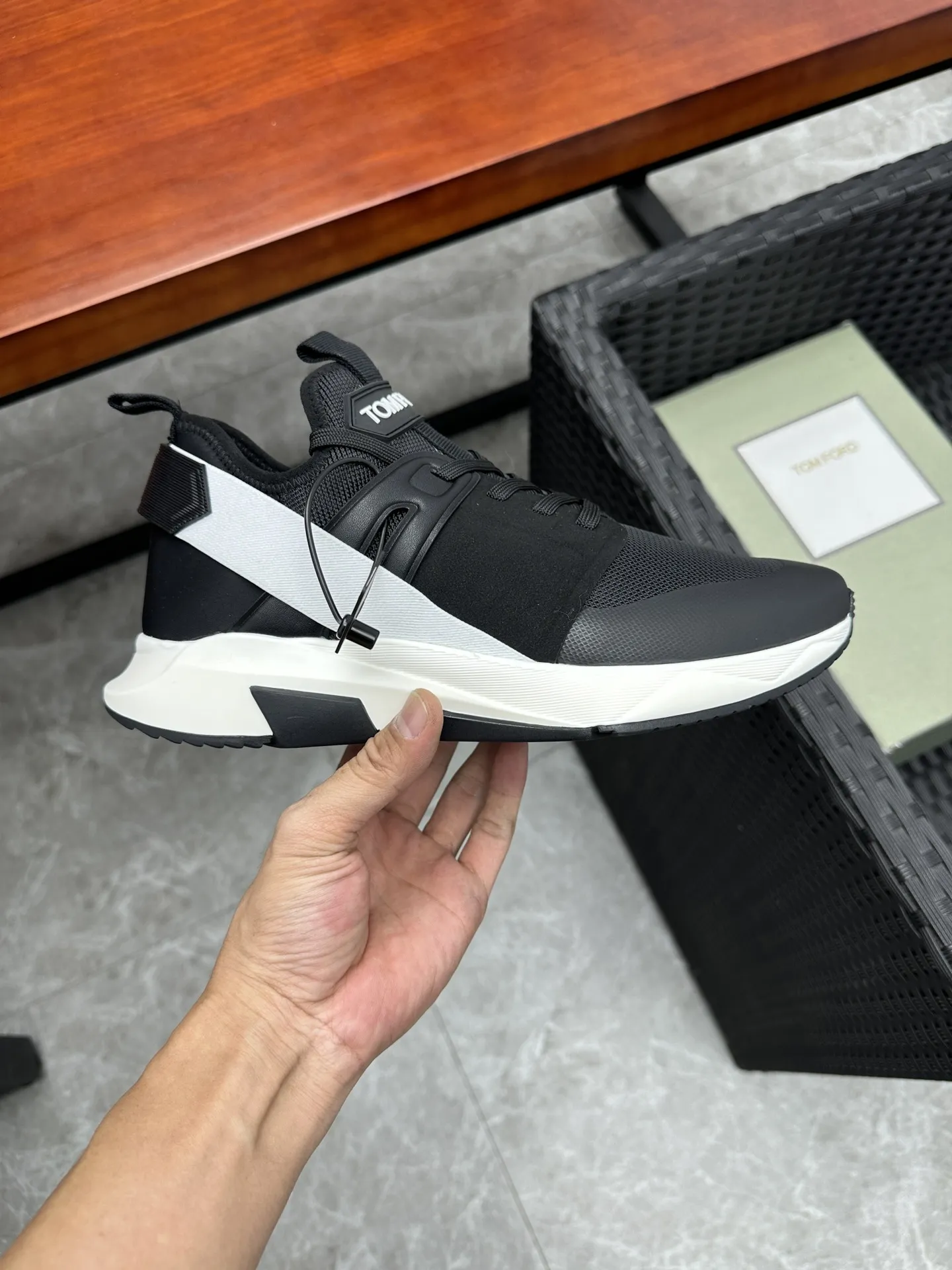 TOM FORD Мужские кроссовки TOM FORD Мужские кроссовки