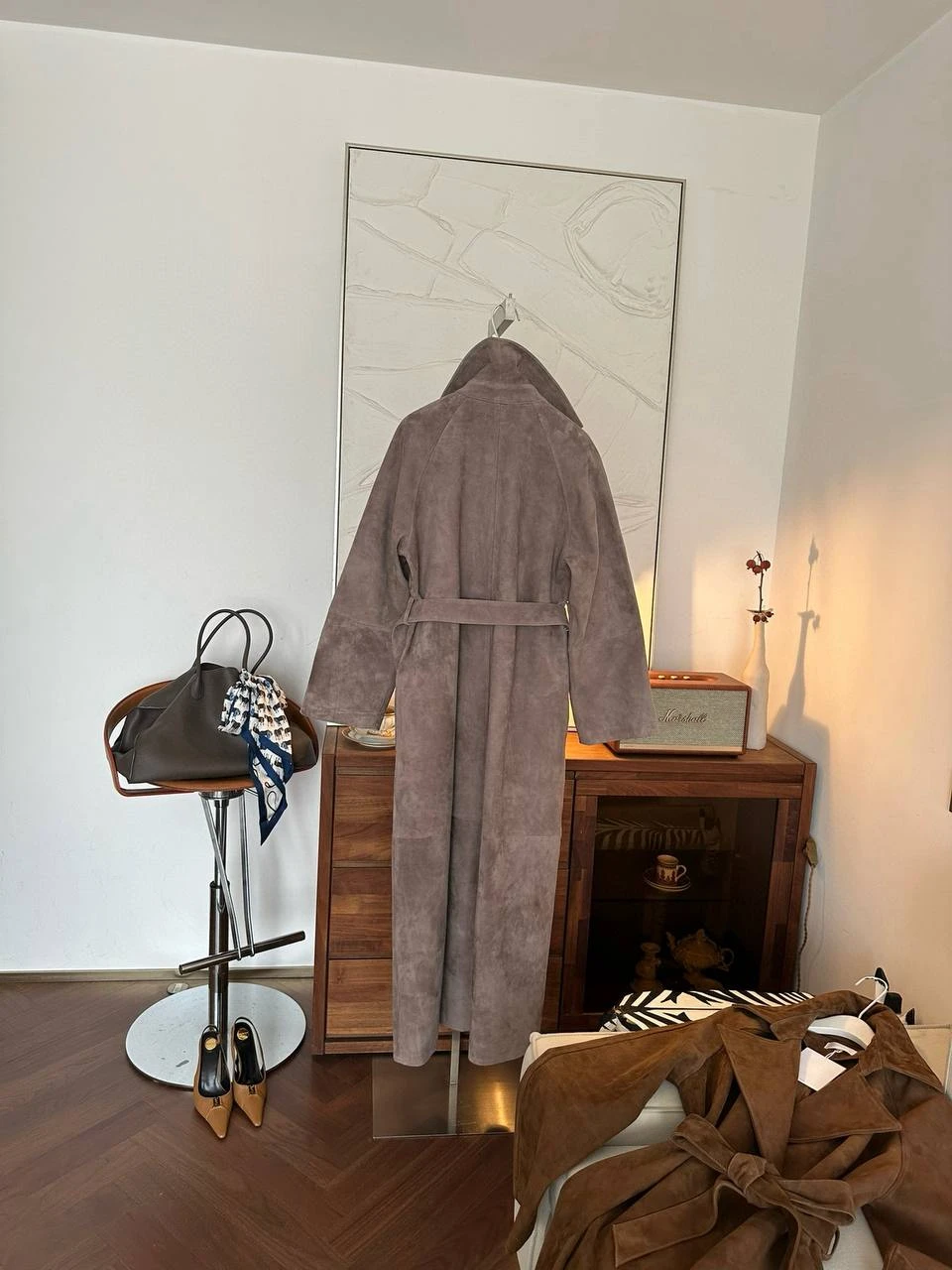 THE ROW Женское пальто из бархатистой замши