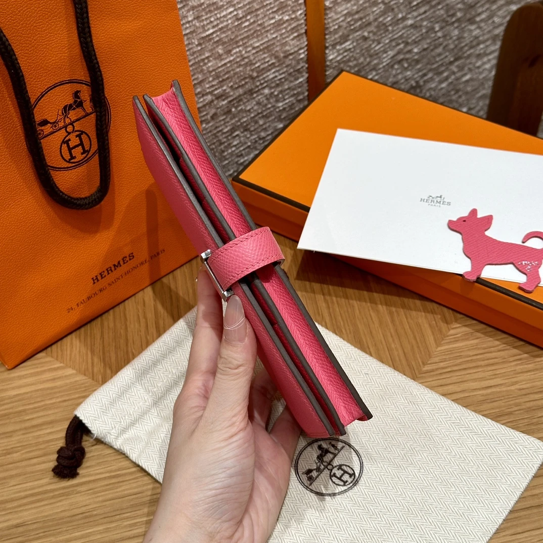 HERMES Кошелёк Bearn 17.5 см U5/Rose lipstick Epsom HERMES Кошелёк Bearn 17.5 см U5/Rose lipstick Epsom