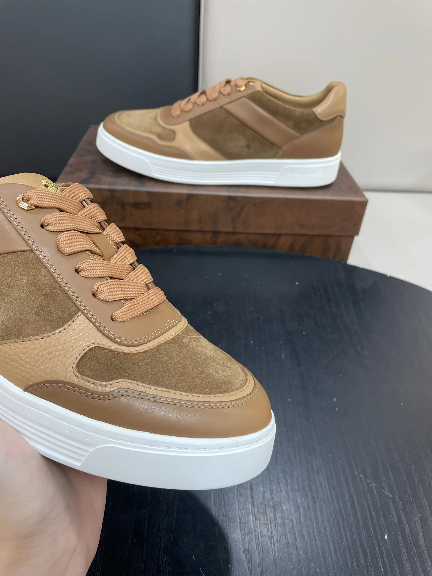 STEFANO RICCI Мужские кроссовки из гладкой кожи и замши черные с белой подошвой