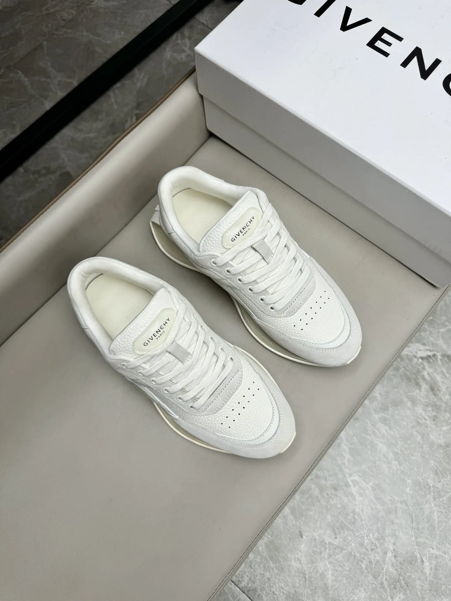 GIVENCHY Мужские кроссовки GIVENCHY Мужские кроссовки