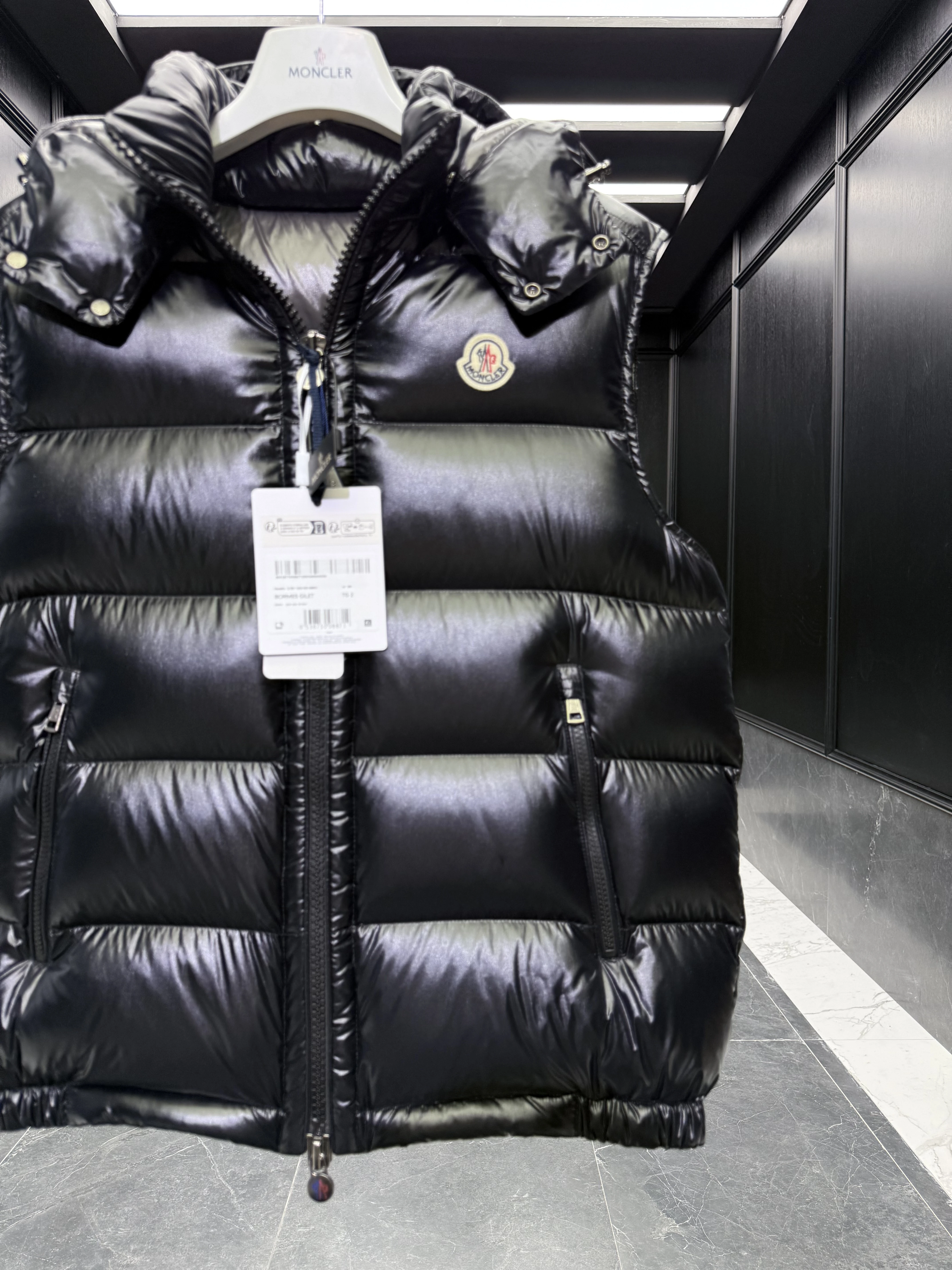 MONCLER Мужской жилет Bormes MONCLER Мужской жилет Bormes