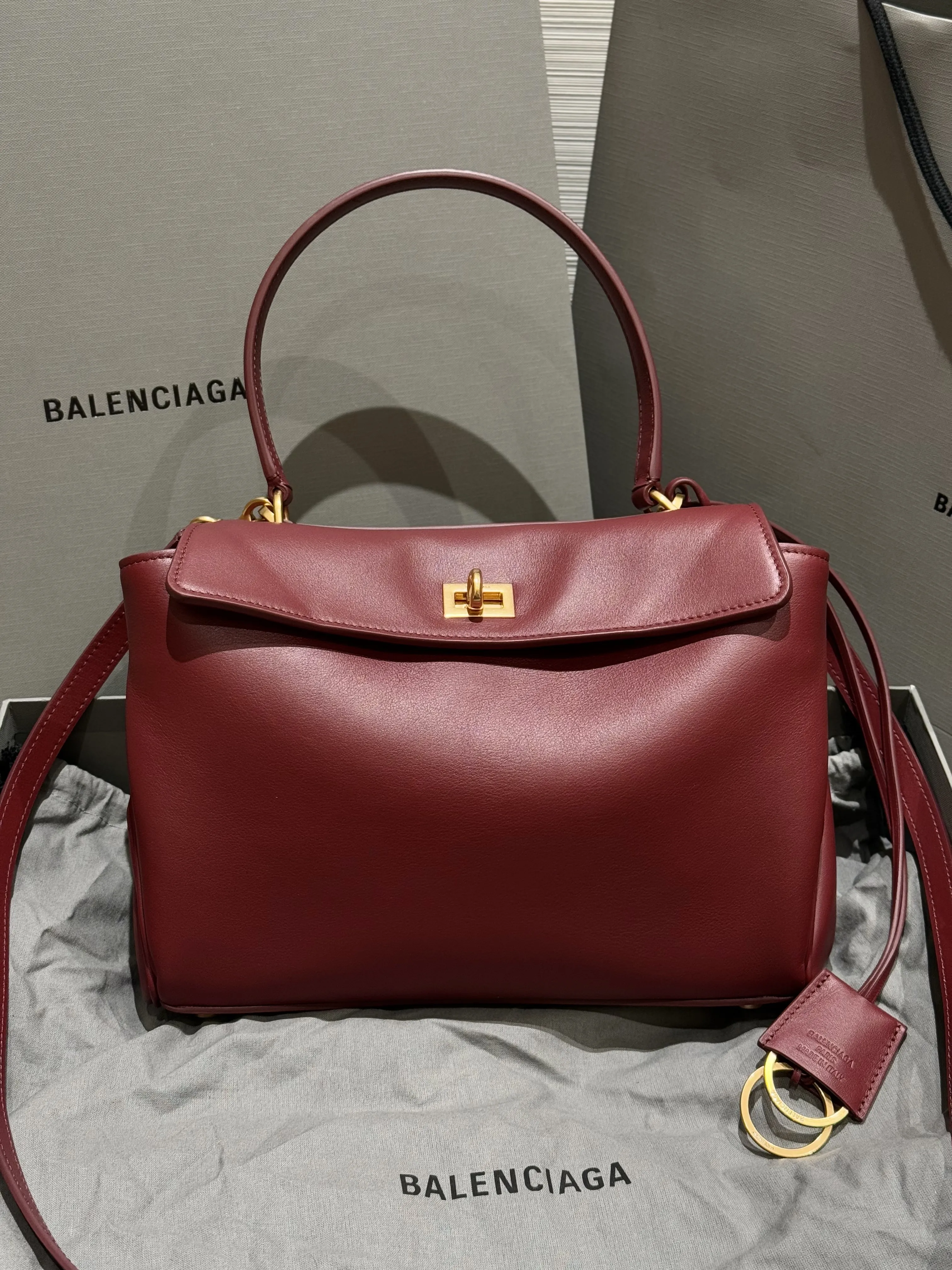 BALENCIAGA Женская сумка Rodeo Burgundy BALENCIAGA Женская сумка Rodeo Burgundy