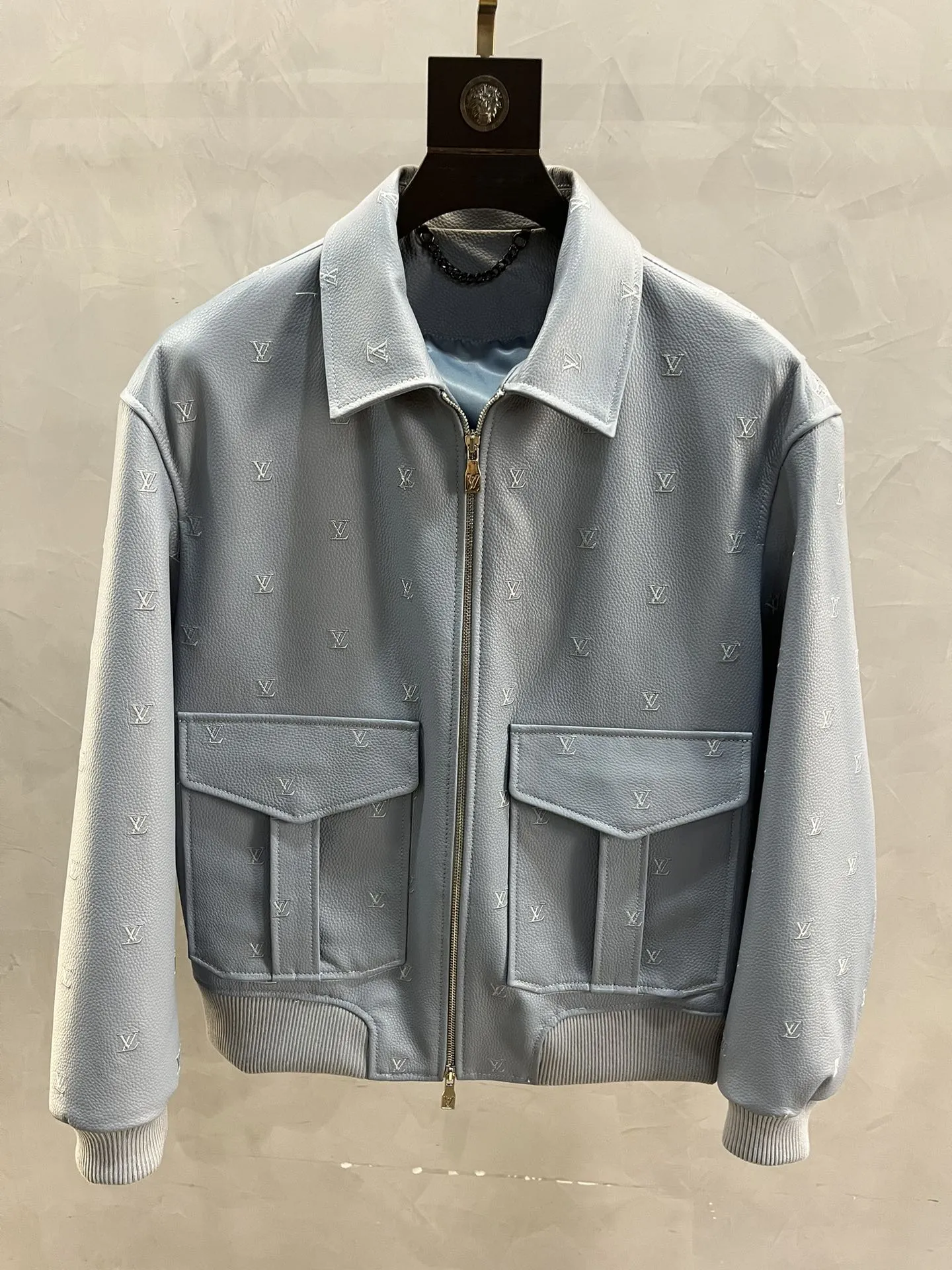 LOUIS VUITTON Мужская кожаная куртка LOUIS VUITTON Мужская кожаная куртка