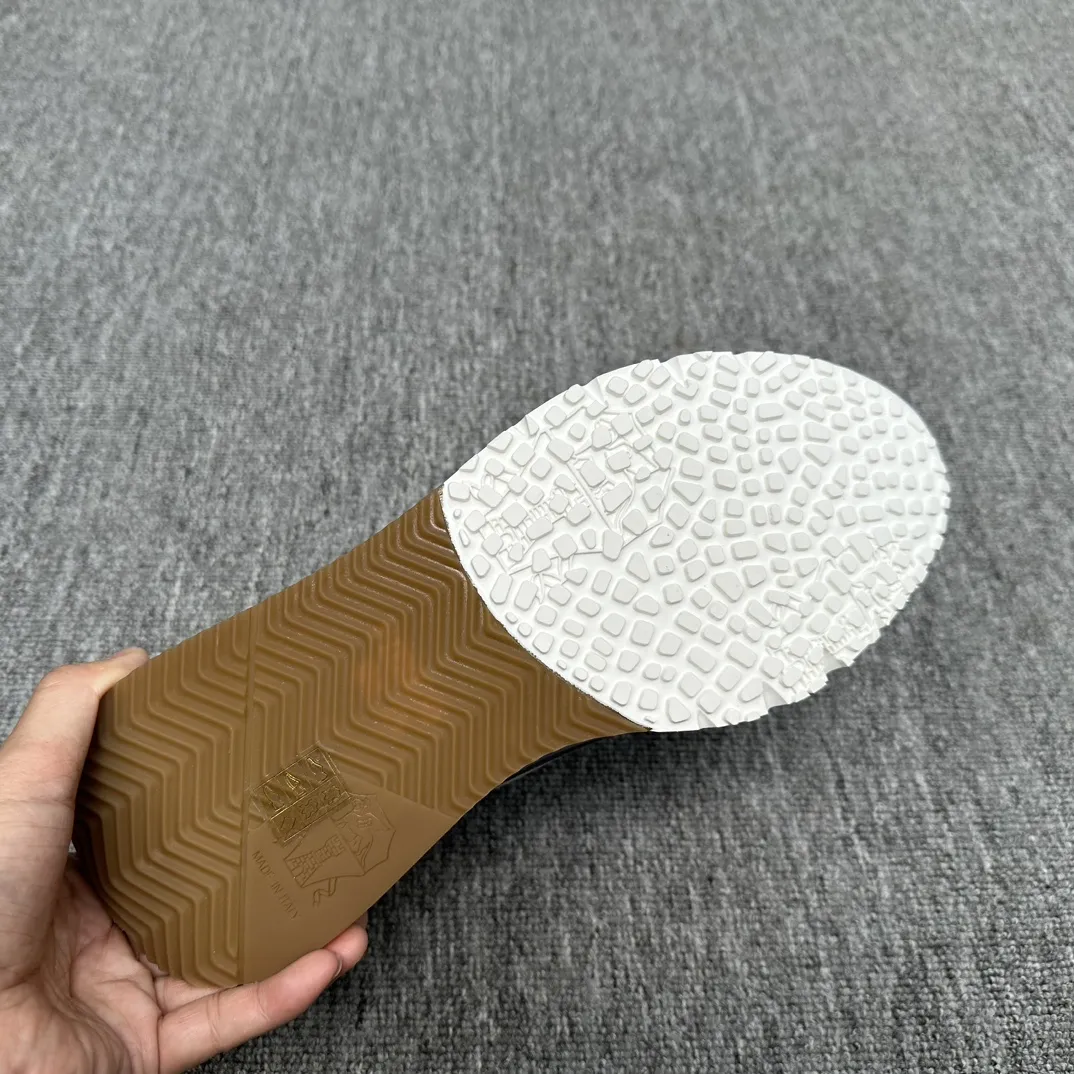 BRUNELLO CUCINELLI Мужские кроссовки из кожи и замши BRUNELLO CUCINELLI Мужские кроссовки из кожи и замши