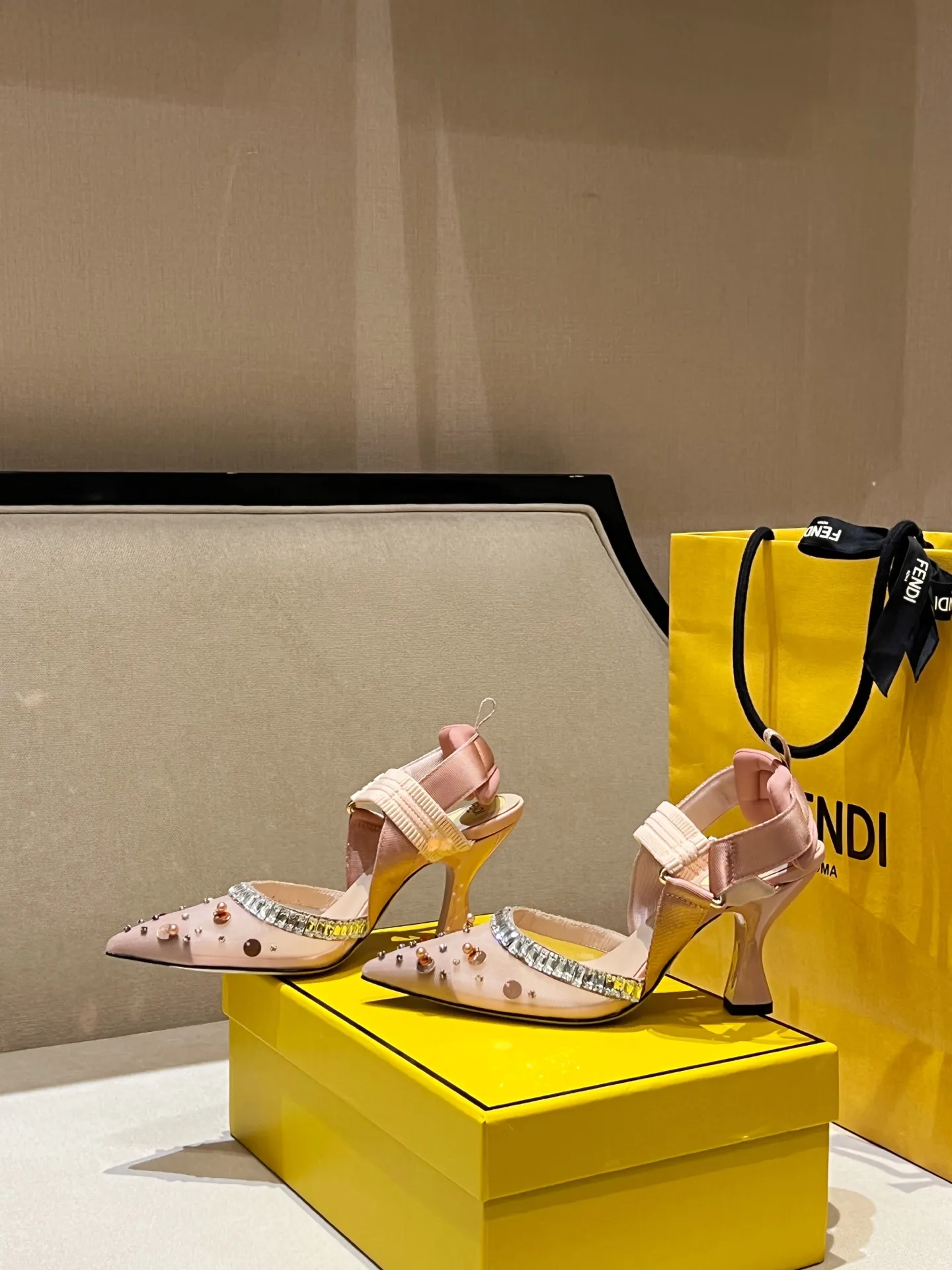 FENDI Туфли женские