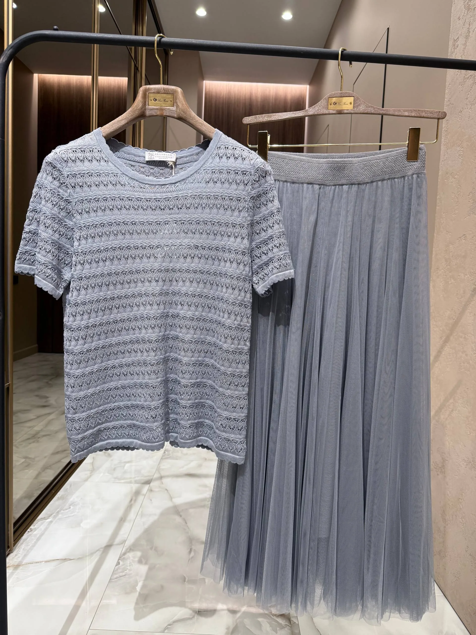 BRUNELLO CUCINELLI Женская футболка из хлопка BRUNELLO CUCINELLI Женская футболка из хлопка