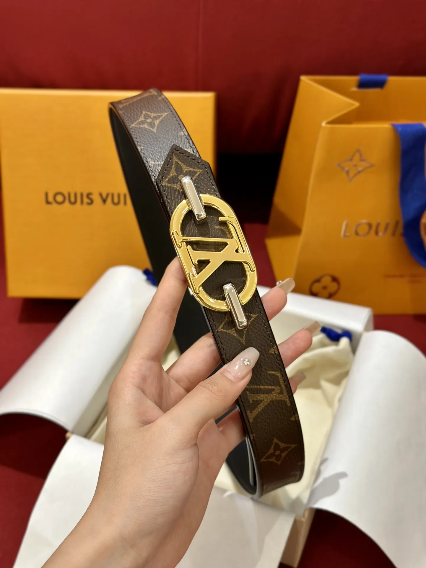 LOUIS VUITTON Женский ремень Everyday Chain LV LOUIS VUITTON Женский ремень Everyday Chain LV