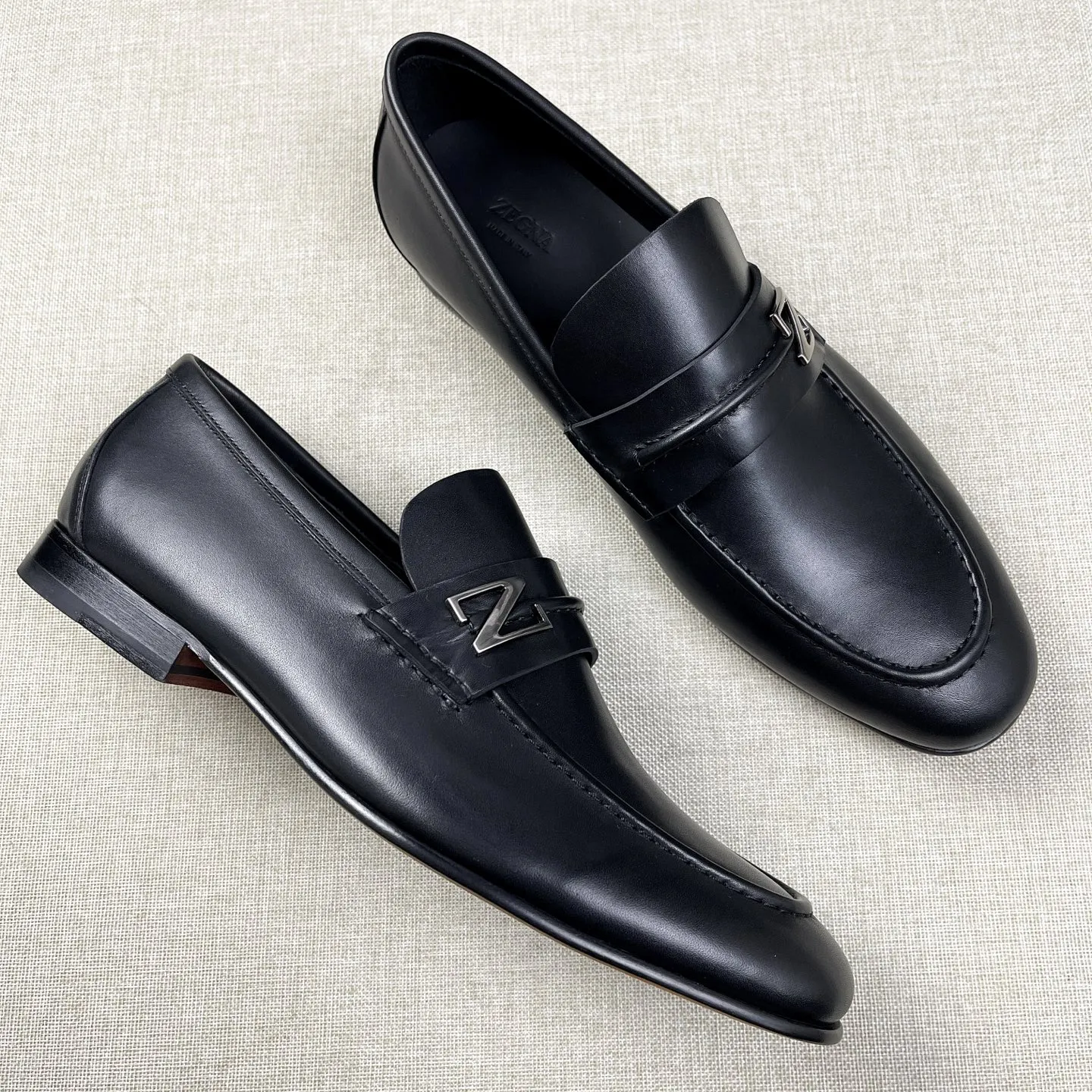 ERMENEGILDO ZEGNA Мужские лоферы телячья кожа в классических цветах