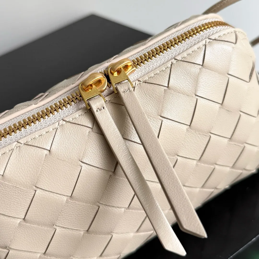 BOTTEGA VENETA Сумка Concert Pouch BOTTEGA VENETA Сумка Concert Pouch