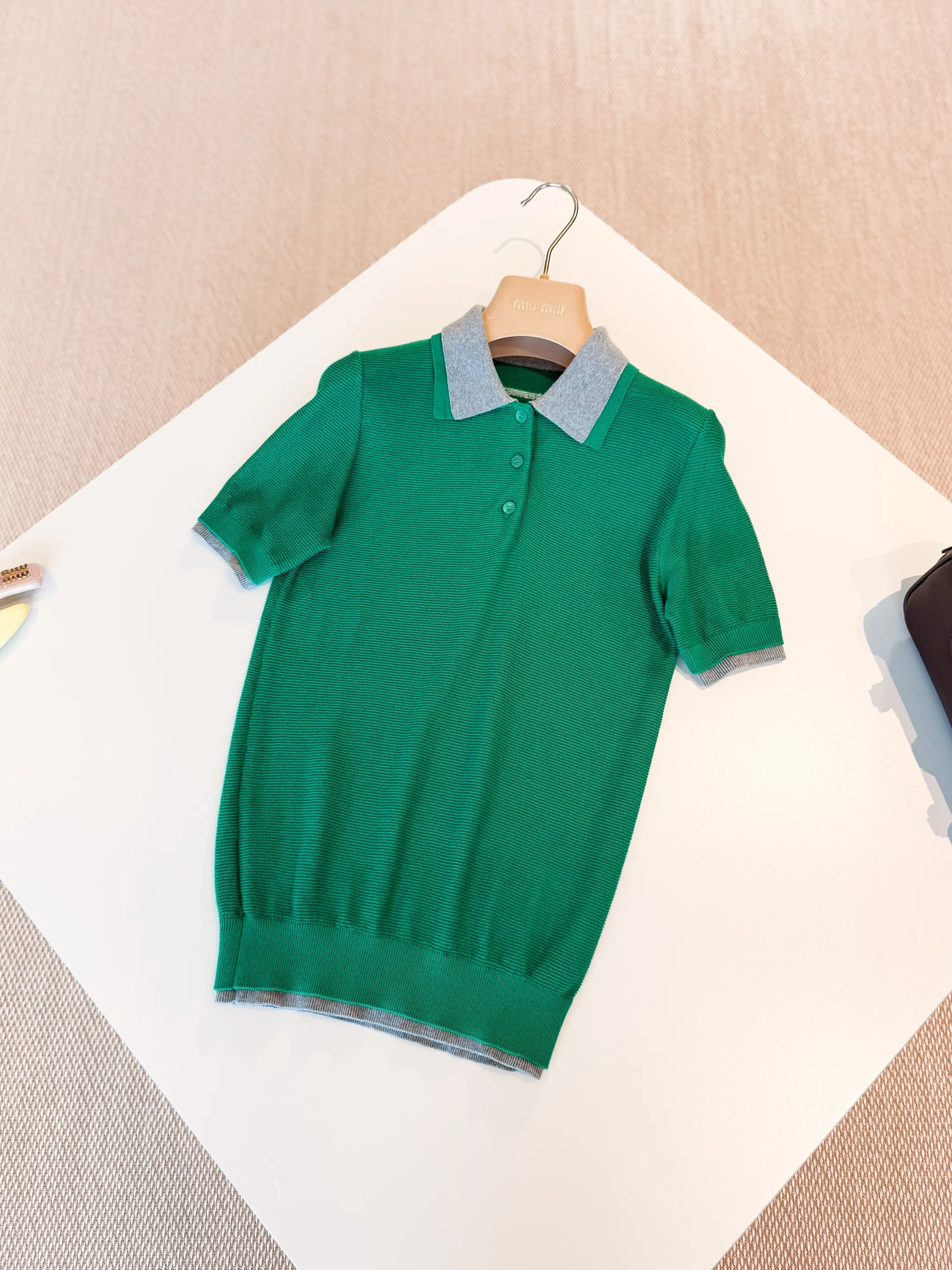 MIU MIU Женская футболка-поло хлопок и шёлк MIU MIU Женская футболка-поло хлопок и шёлк