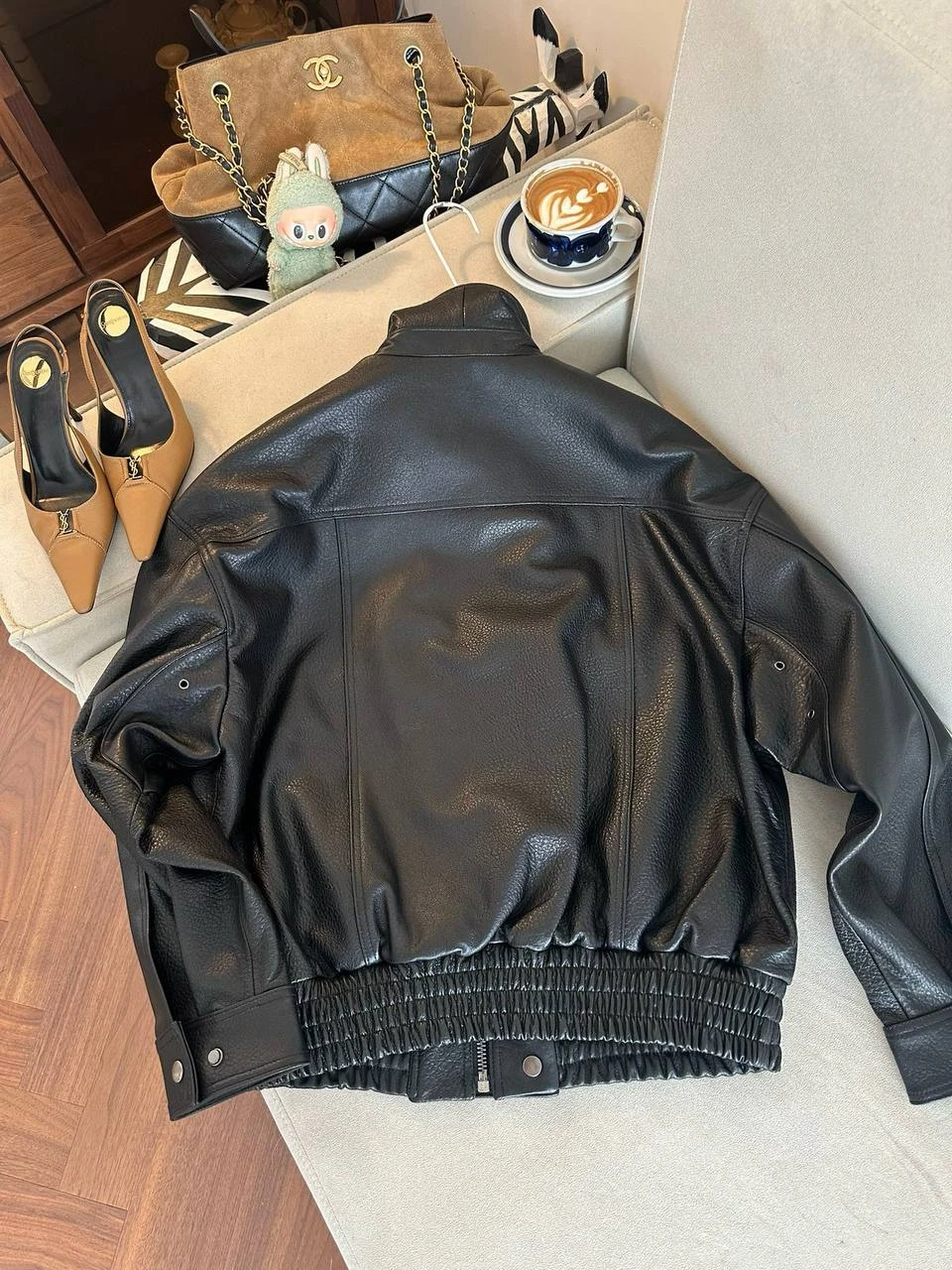 SAINT LAURENT Кожаная куртка  SAINT LAURENT Кожаная куртка