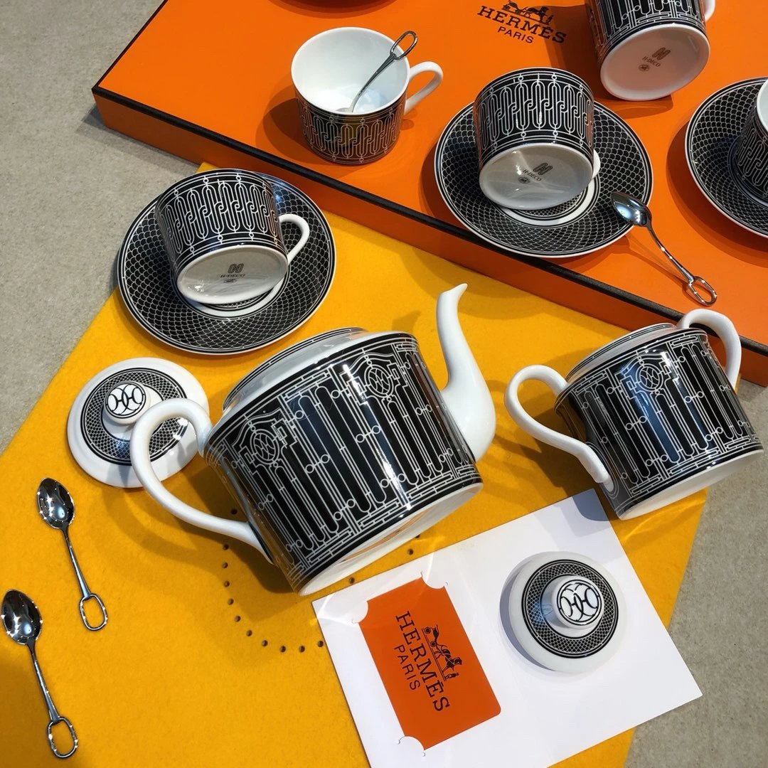 HERMES Чайный сервиз на 6 персон H Deco HERMES Чайный сервиз на 6 персон H Deco