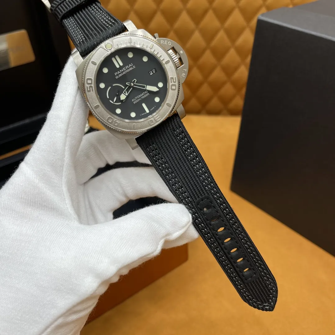 PANERAI Мужские часы Submersible PAM00984 47 мм PANERAI Мужские часы Submersible PAM00984 47 мм