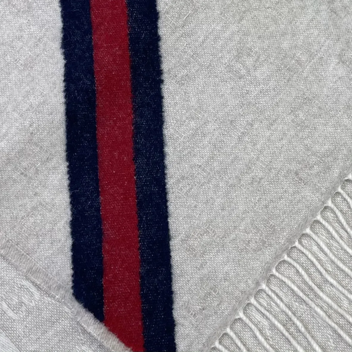 GUCCI Женский шарф из шерсти GUCCI Женский шарф из шерсти