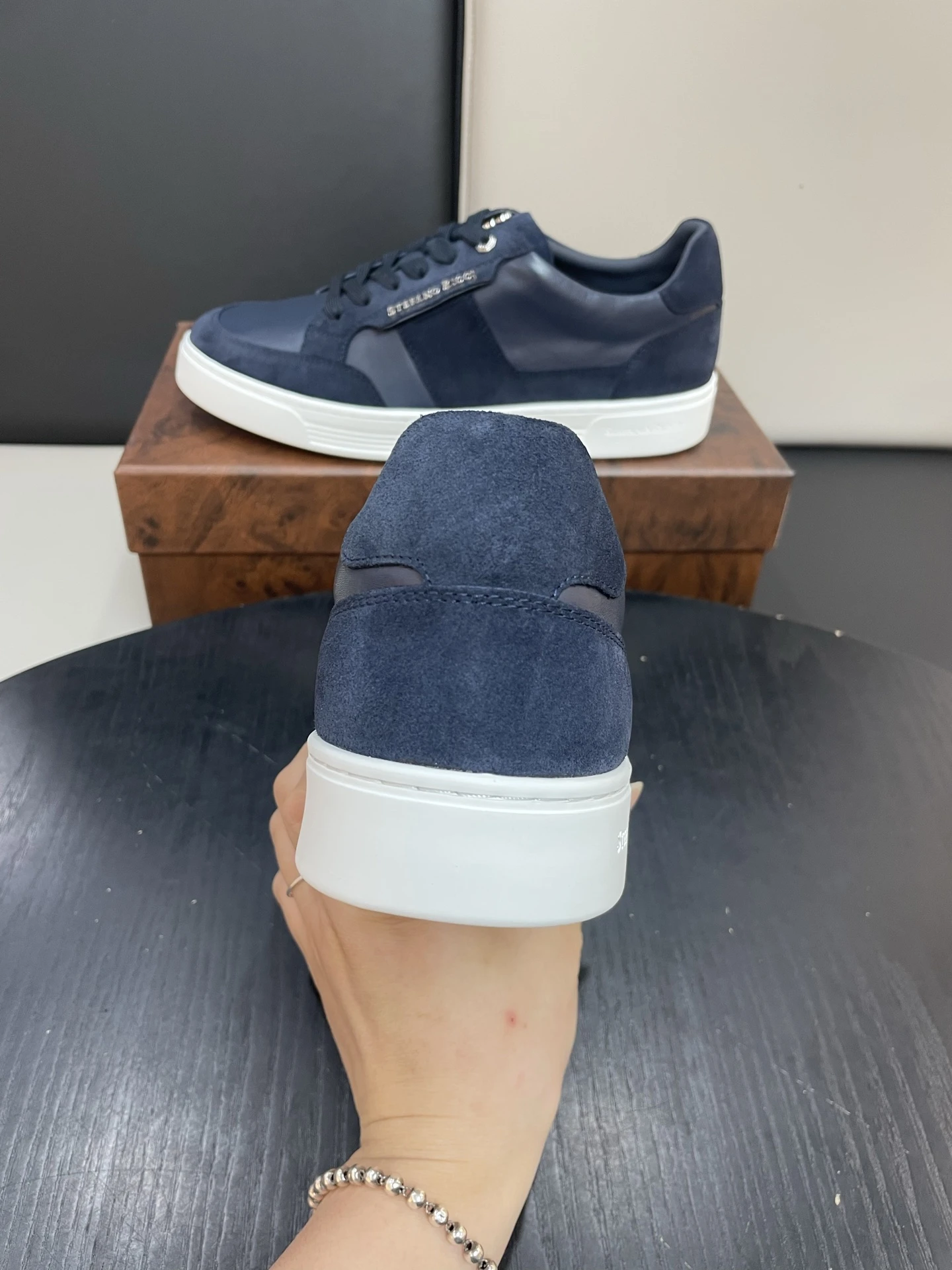 STEFANO RICCI Мужские кроссовки из гладкой кожи и замши черные с белой подошвой