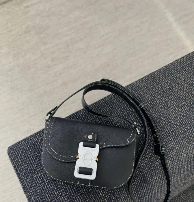 CHRISTIAN DIOR Мужская сумка Saddle mini