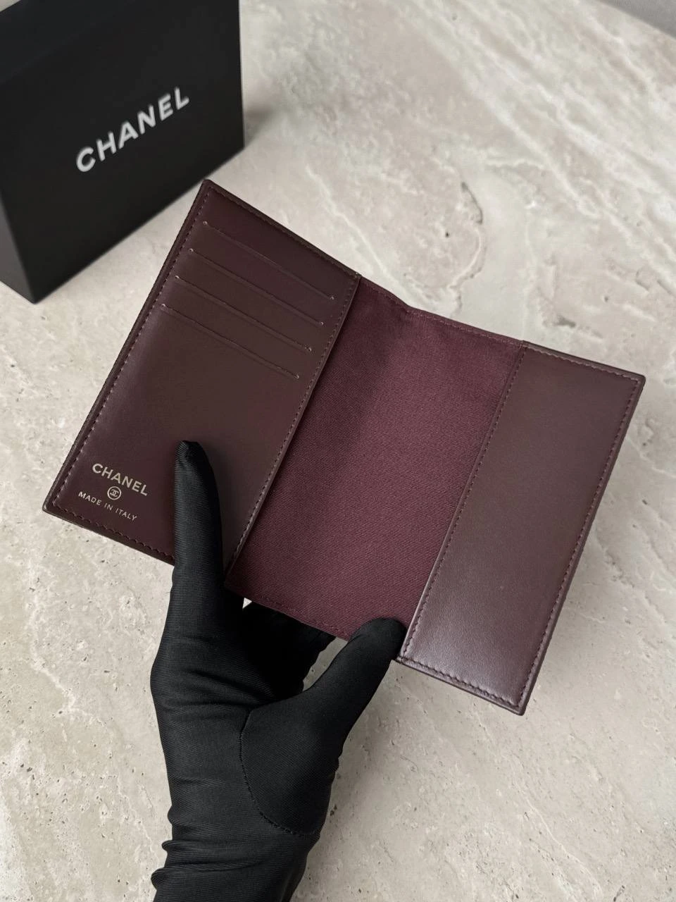 CHANEL Обложка на паспорт CHANEL Обложка на паспорт