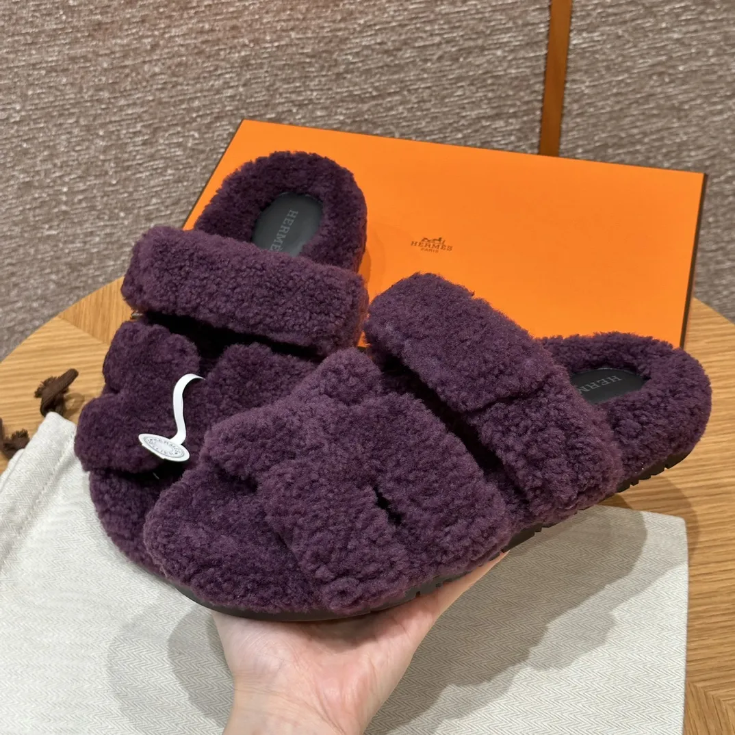 HERMES Женские сандалии Chypre из шерсти