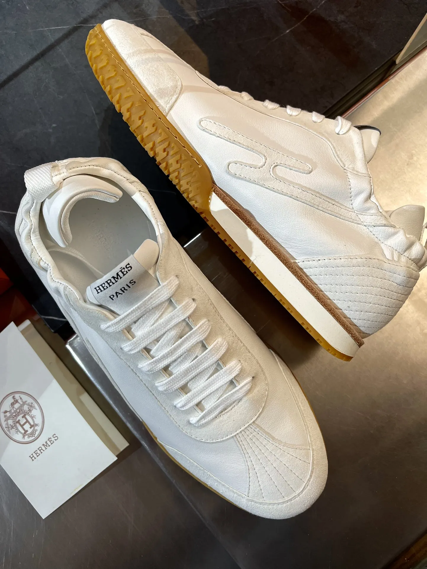 HERMES Мужские кроссовки из козьей замши