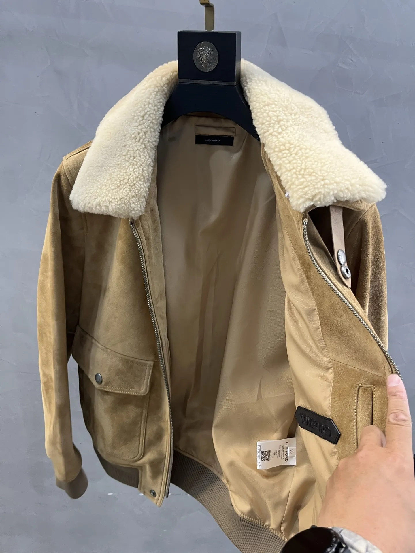 TOM FORD Мужская куртка из замши  TOM FORD Мужская куртка из замши
