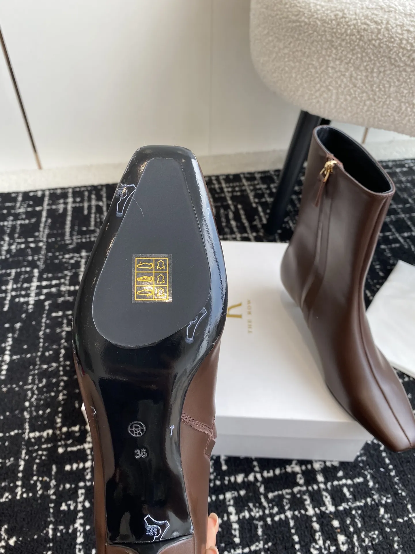 THE ROW Женские ботильоны из телячьей кожи THE ROW Женские ботильоны из телячьей кожи