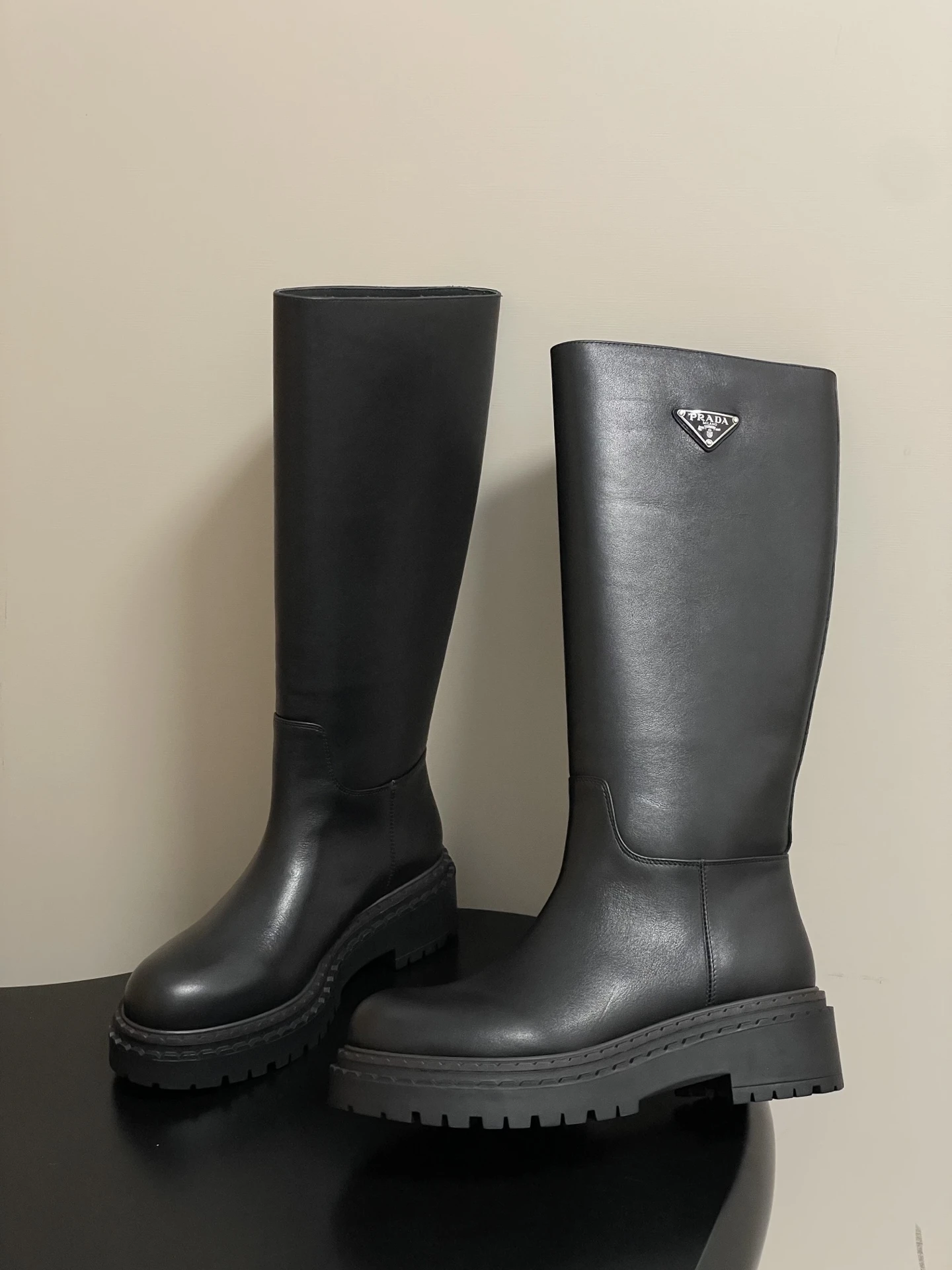 PRADA Женские высокие классические сапоги