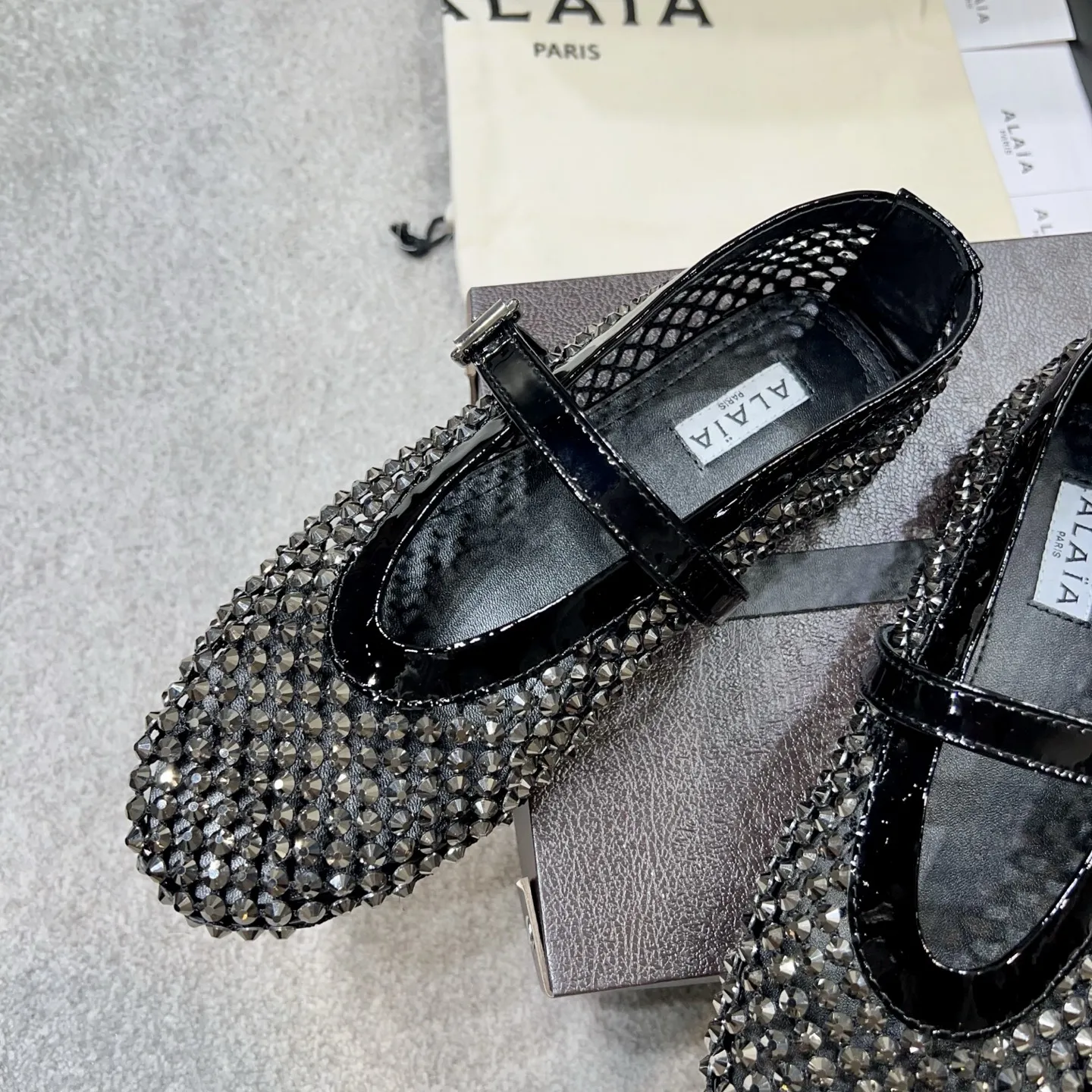 ALAIA Женские балетки cо стразами ALAIA Женские балетки cо стразами