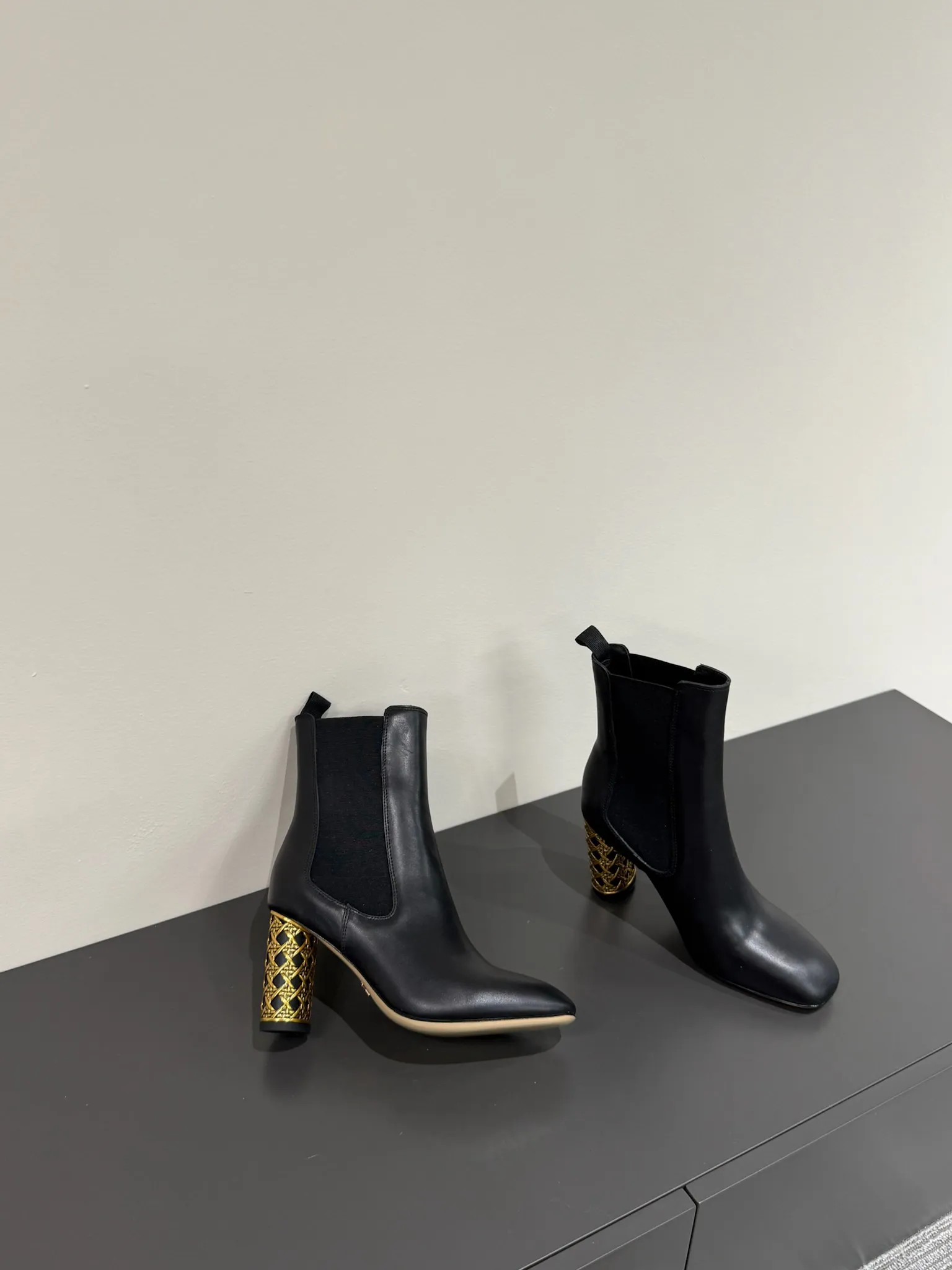 CHRISTIAN DIOR Женские ботильоны